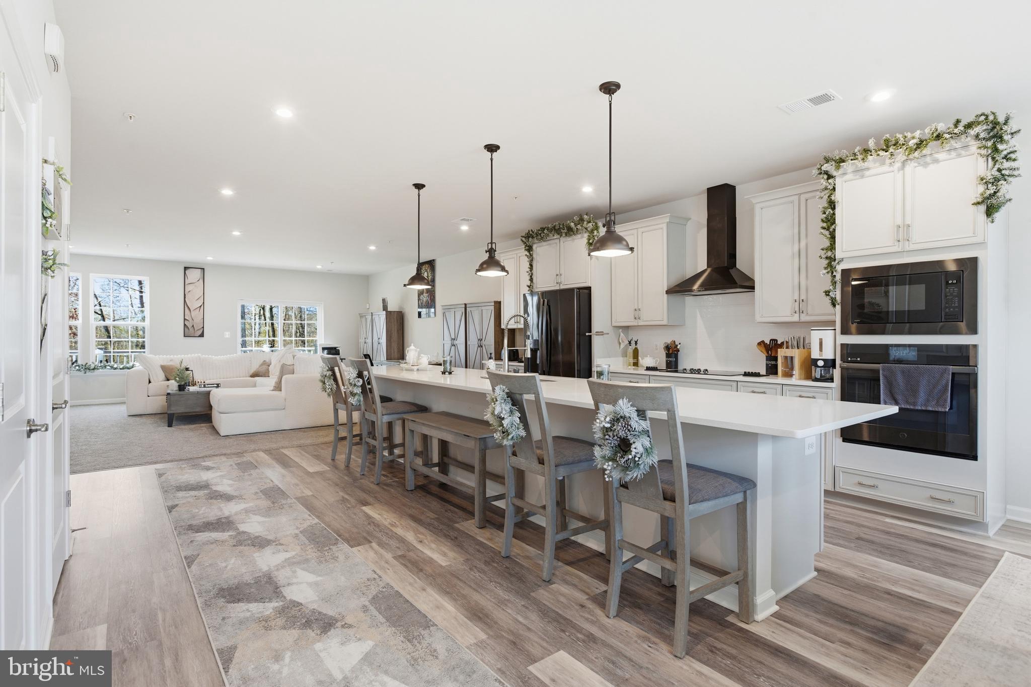 GLENN DALE COMMONS - Residential