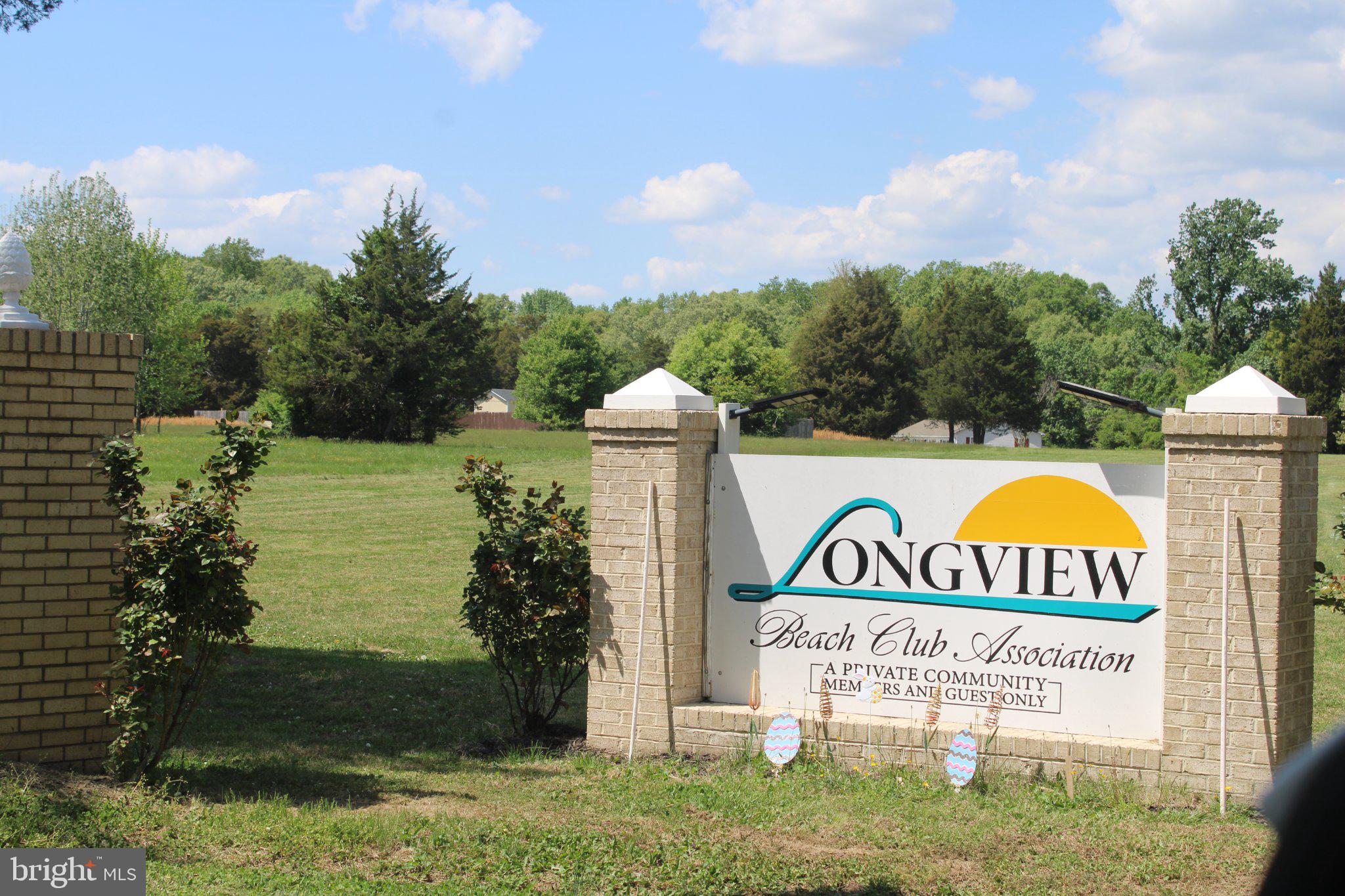 Welcome to the Longview Beach community! This single-level ranch home sits on approximately 0.23 acres and offers a great opportunity for buyers looking to renovate and make it their own. Enjoy access to the Potomac River with nearby community amenities including beach, pier, and boat ramp. Property being sold as is.