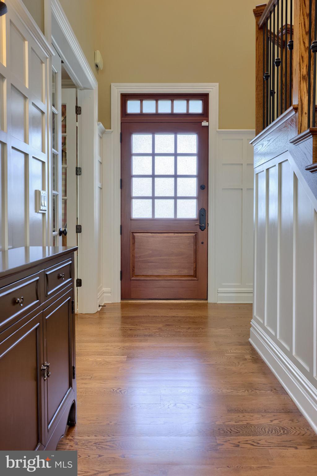 WELLESLEY MANOR - Residential
