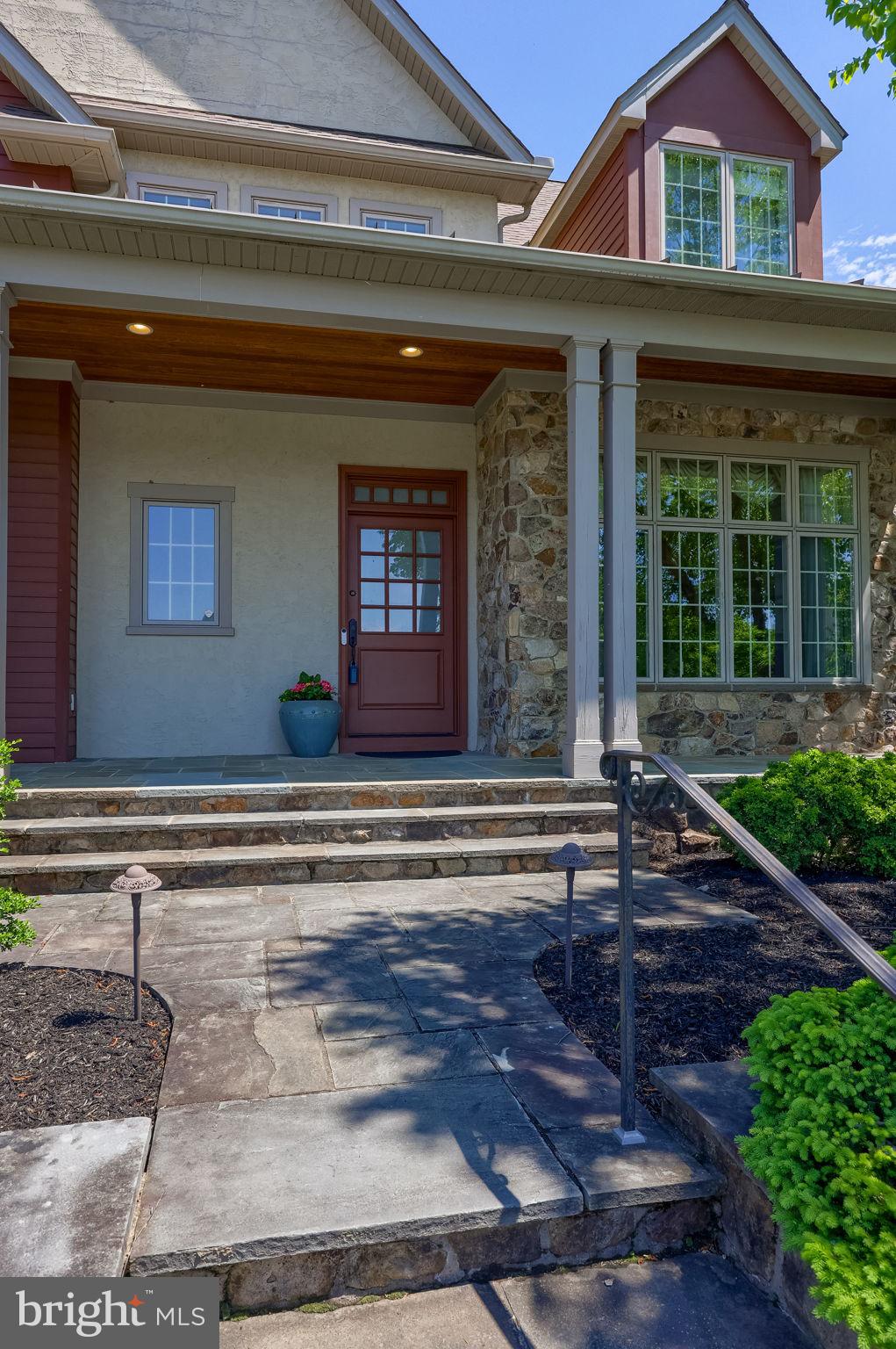 WELLESLEY MANOR - Residential