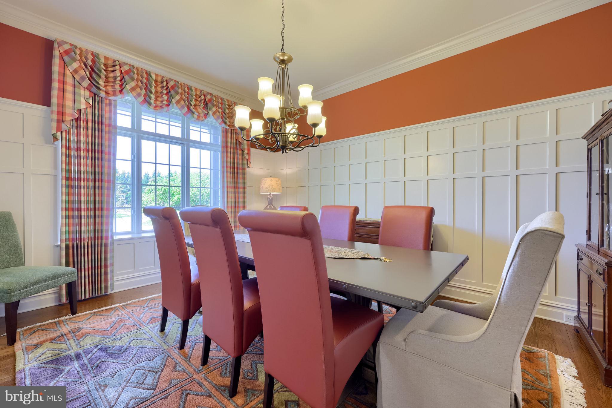 WELLESLEY MANOR - Residential