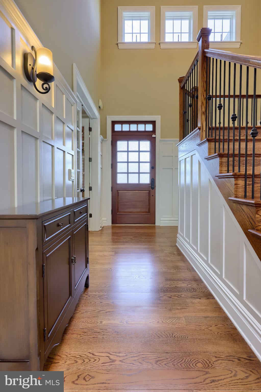 WELLESLEY MANOR - Residential