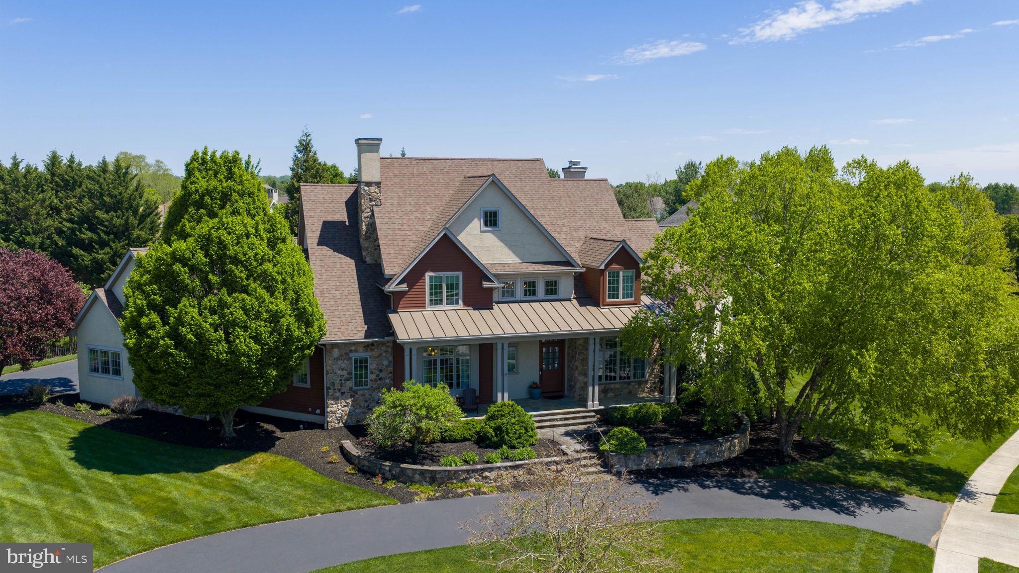 WELLESLEY MANOR - Residential