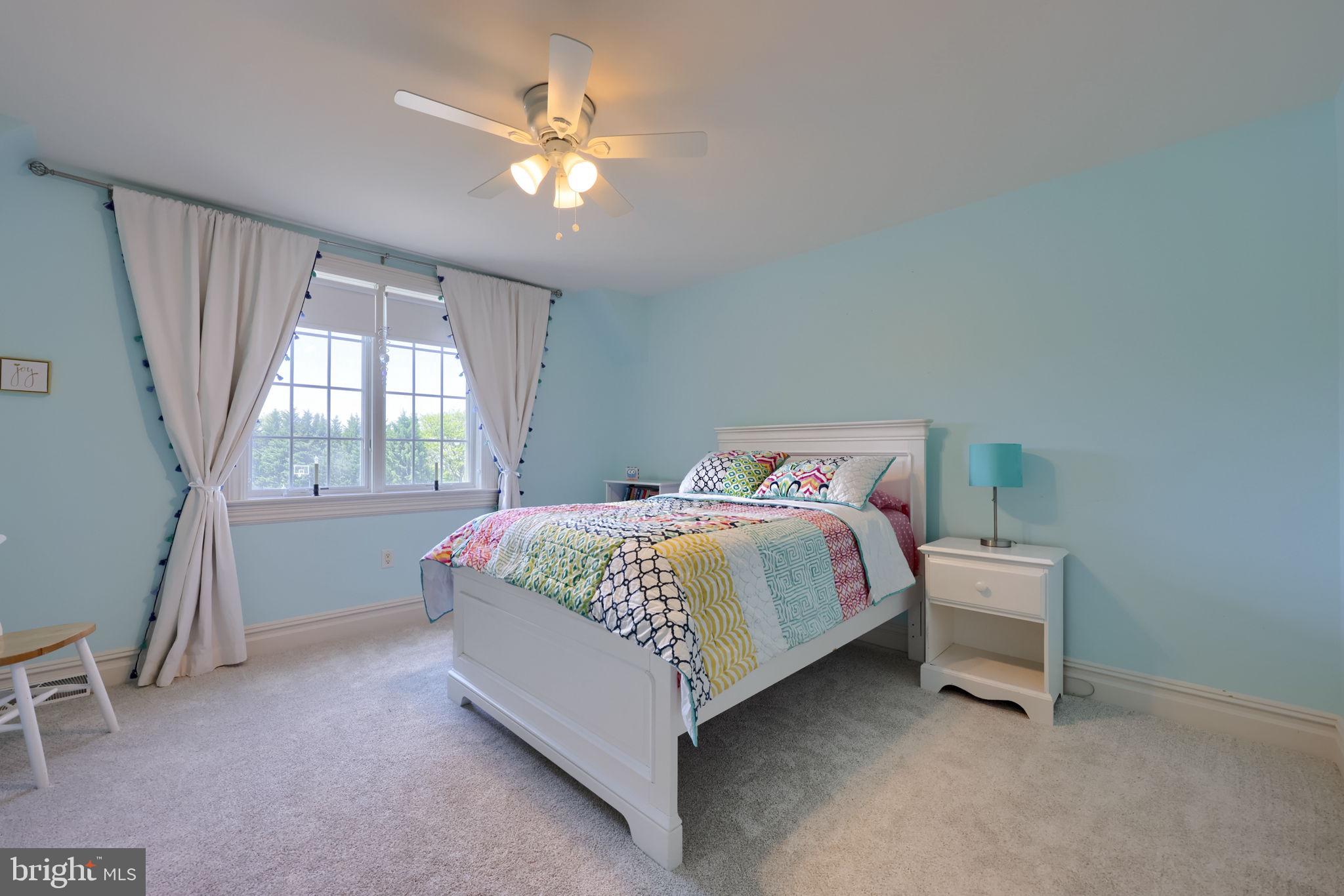 WELLESLEY MANOR - Residential