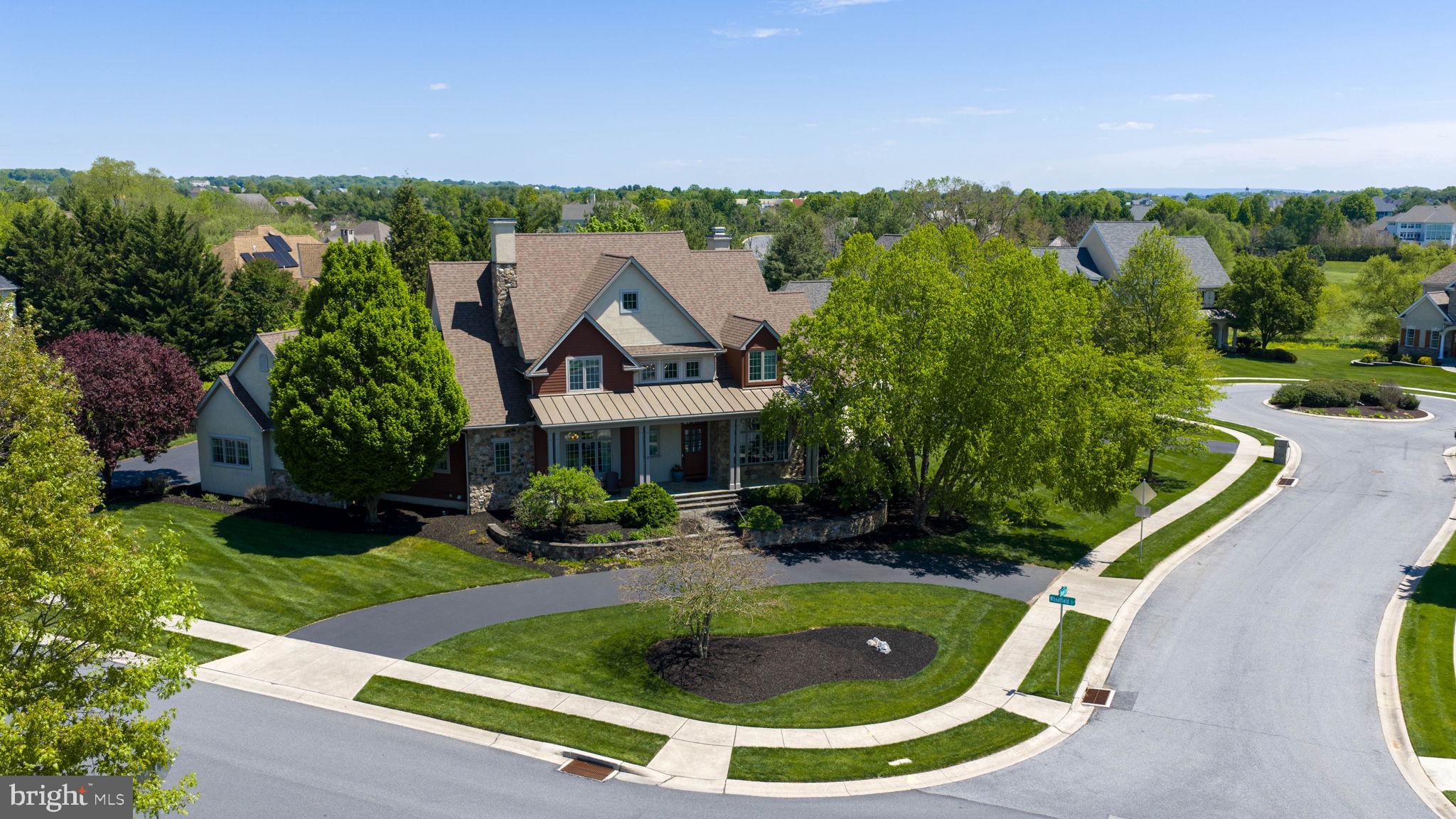 WELLESLEY MANOR - Residential