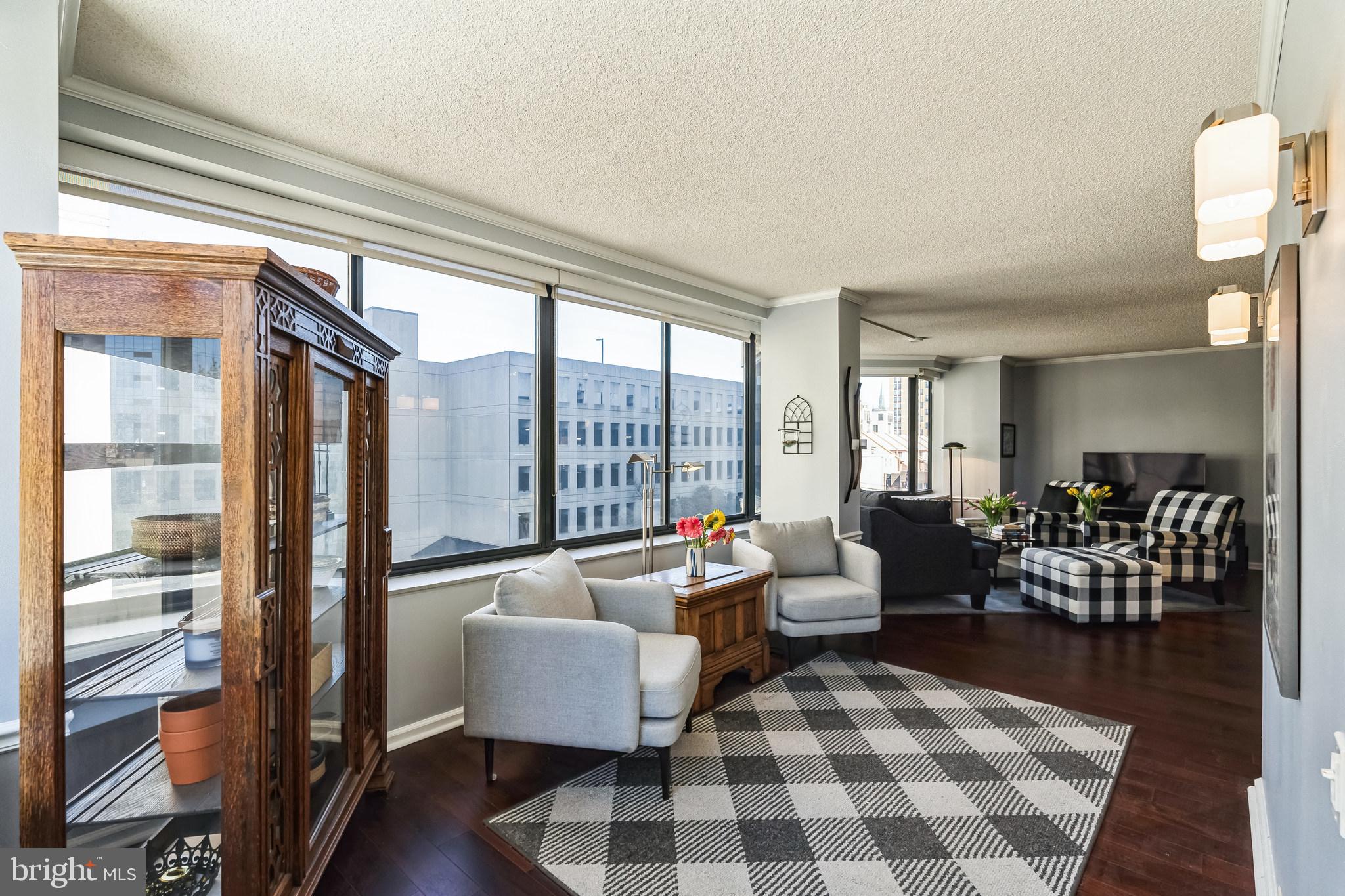 CITYVIEW CONDOMINIUMS - Residential