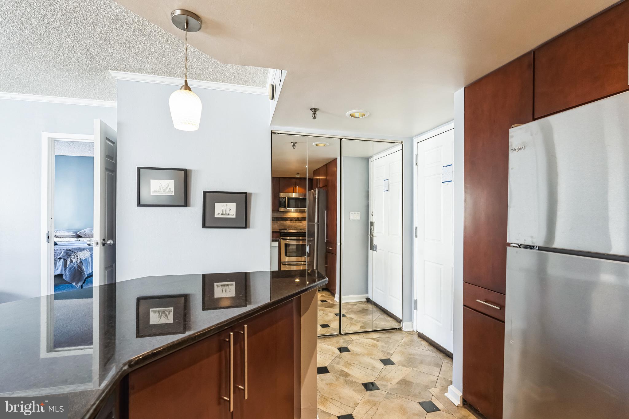 CITYVIEW CONDOMINIUMS - Residential