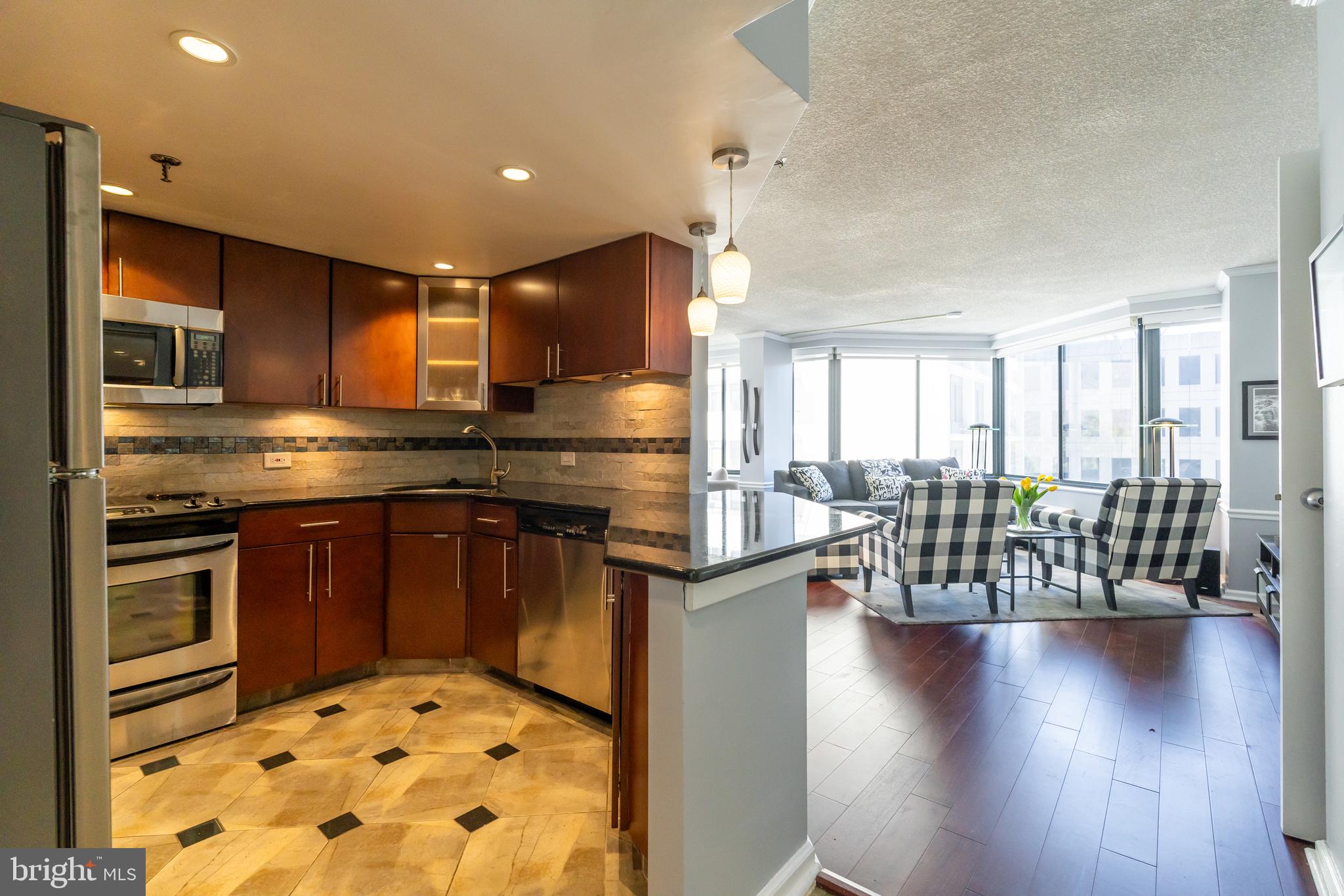 CITYVIEW CONDOMINIUMS - Residential
