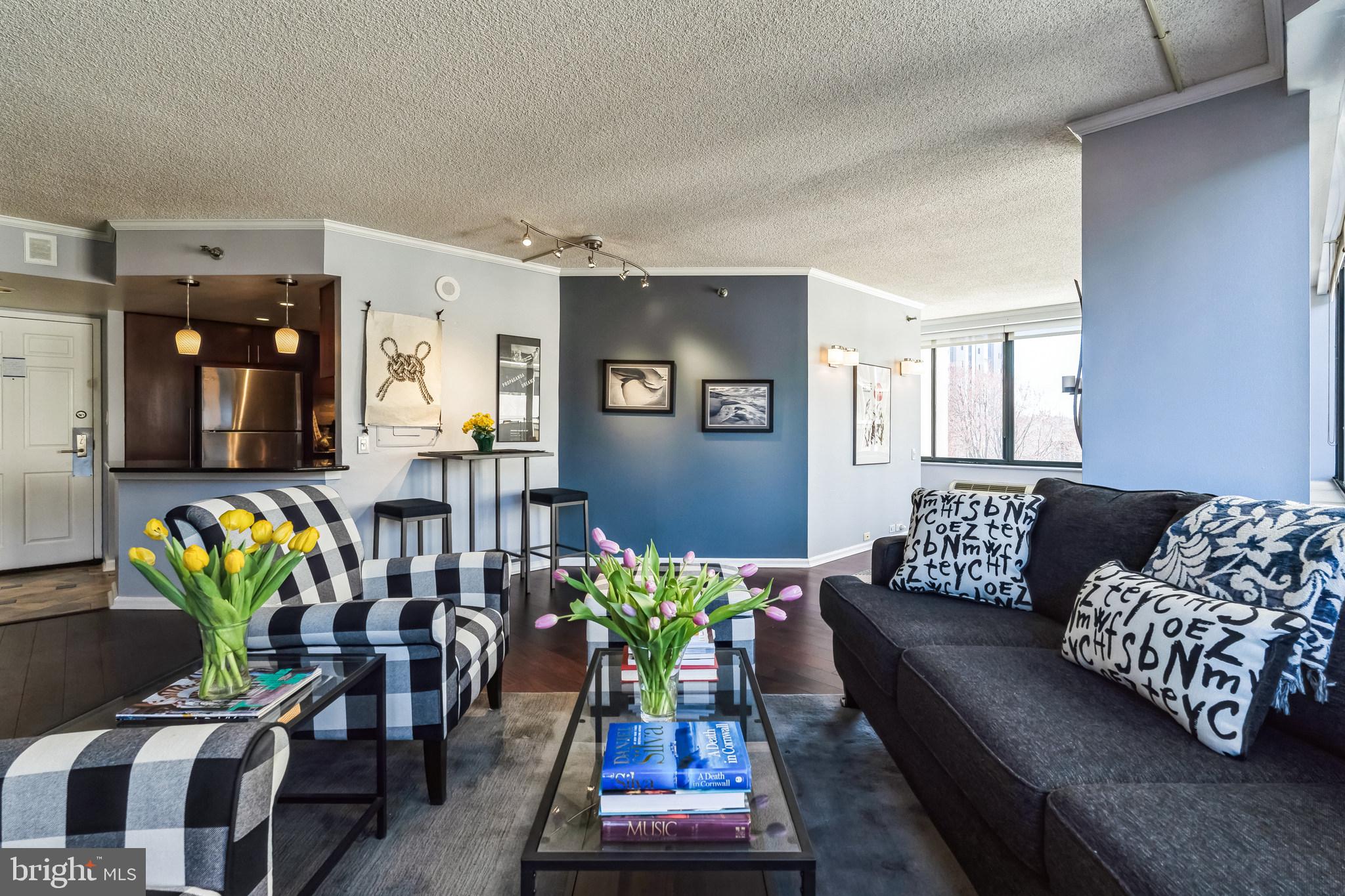CITYVIEW CONDOMINIUMS - Residential