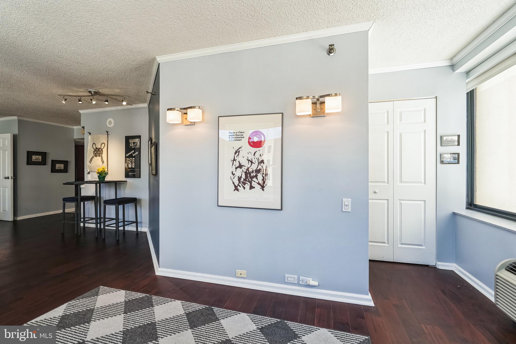 CITYVIEW CONDOMINIUMS - Residential