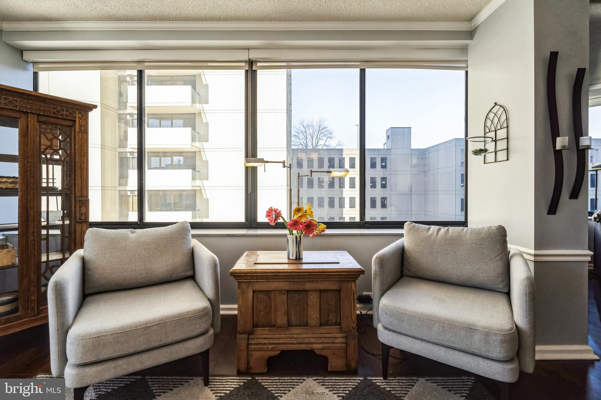 CITYVIEW CONDOMINIUMS - Residential