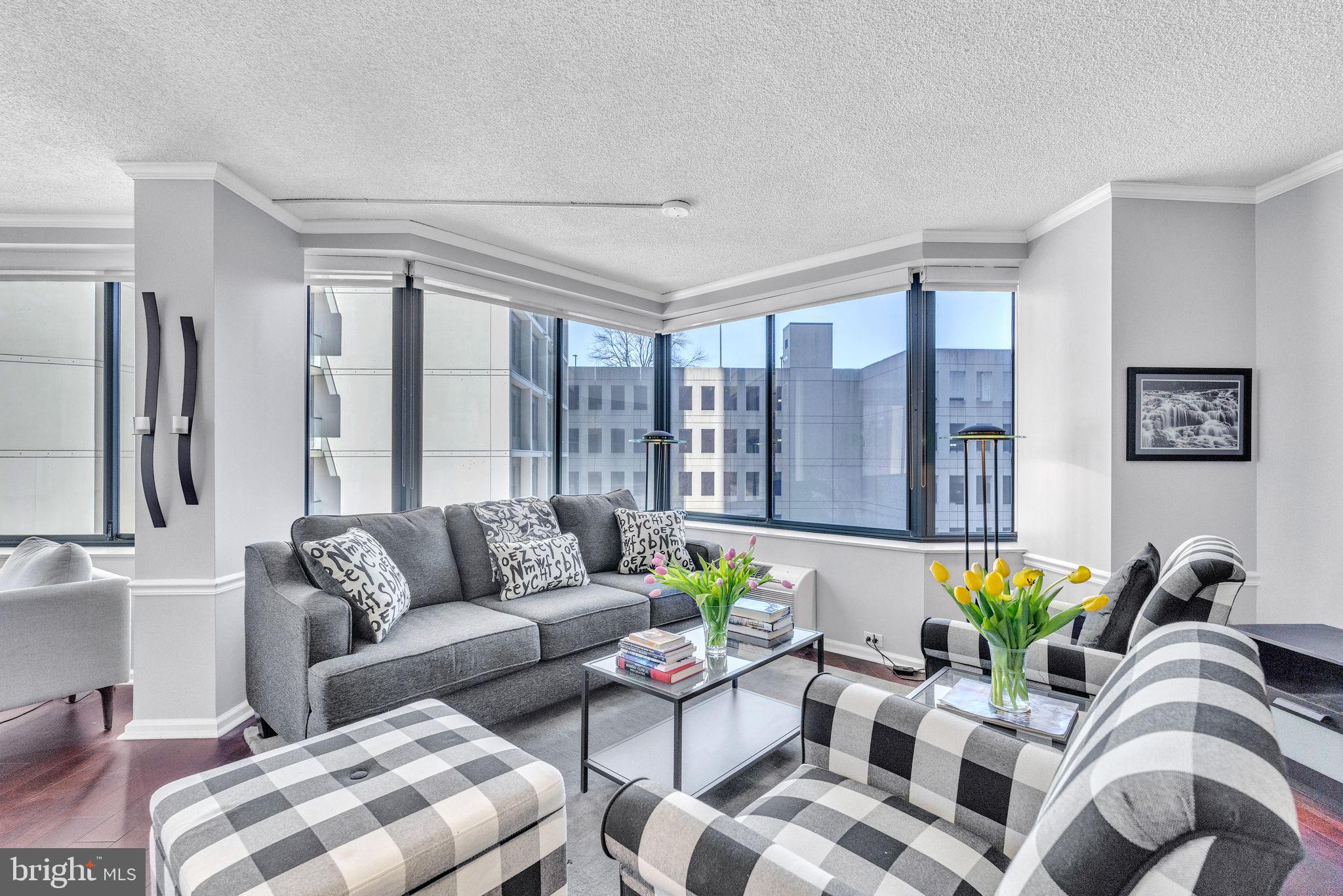 CITYVIEW CONDOMINIUMS - Residential