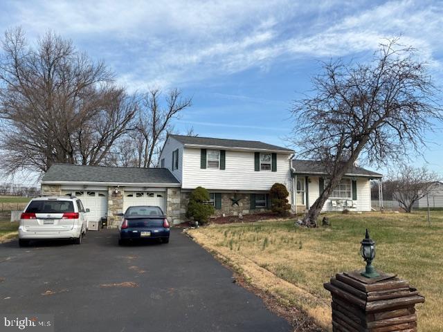 Welcome to this 3 bedroom  2 full bath seingle home with a 2 car attached garage.  Big rear fenced in yard. Great for entertaining. New Roof and gutters installed  2020.  New HVAC  installed  2016.. This home has a lot of potential .  Needs updating.   Ideal for a handyperson..  To be sold in as is condtion.