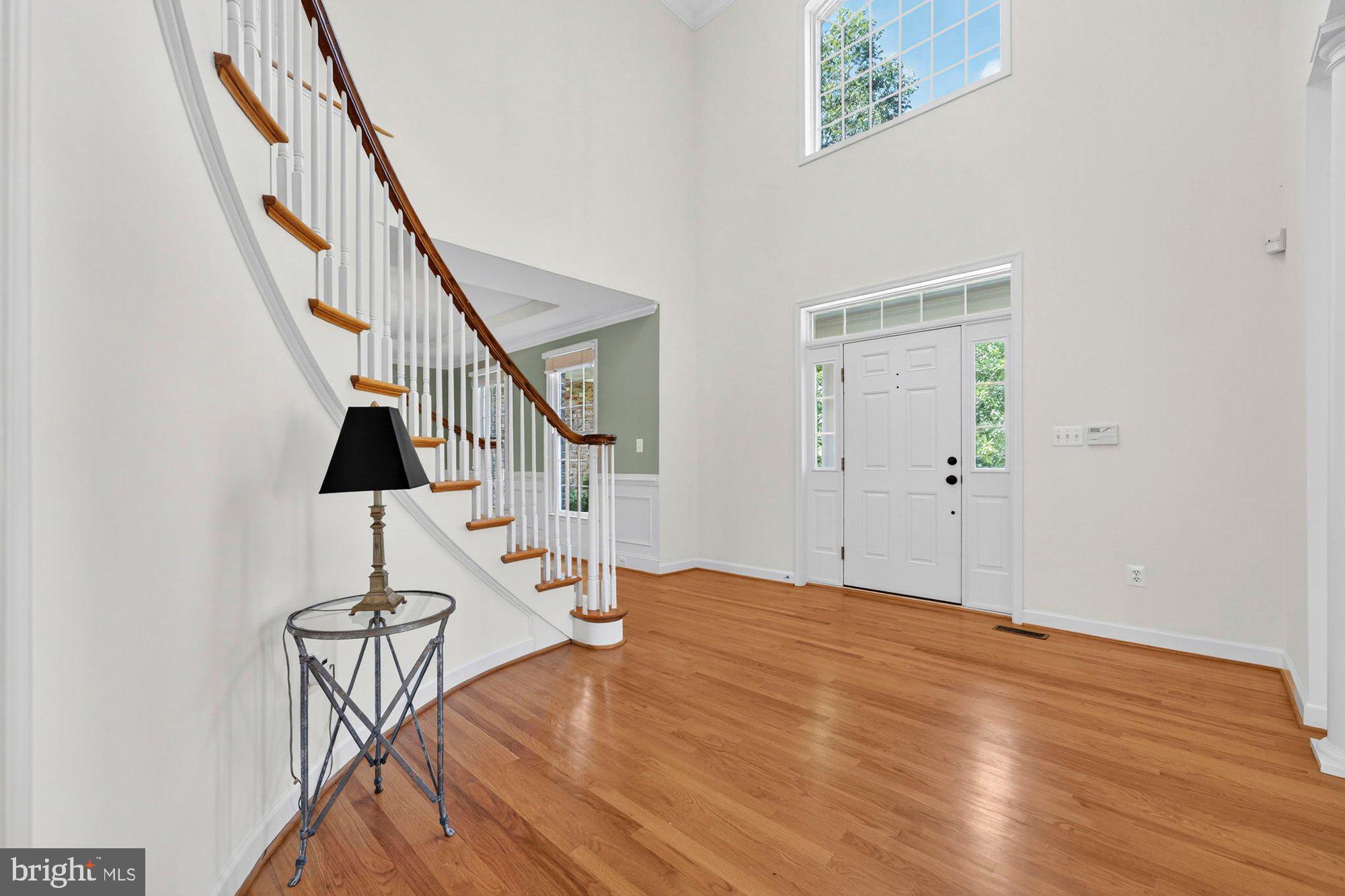 HUNTING HILLS - Residential