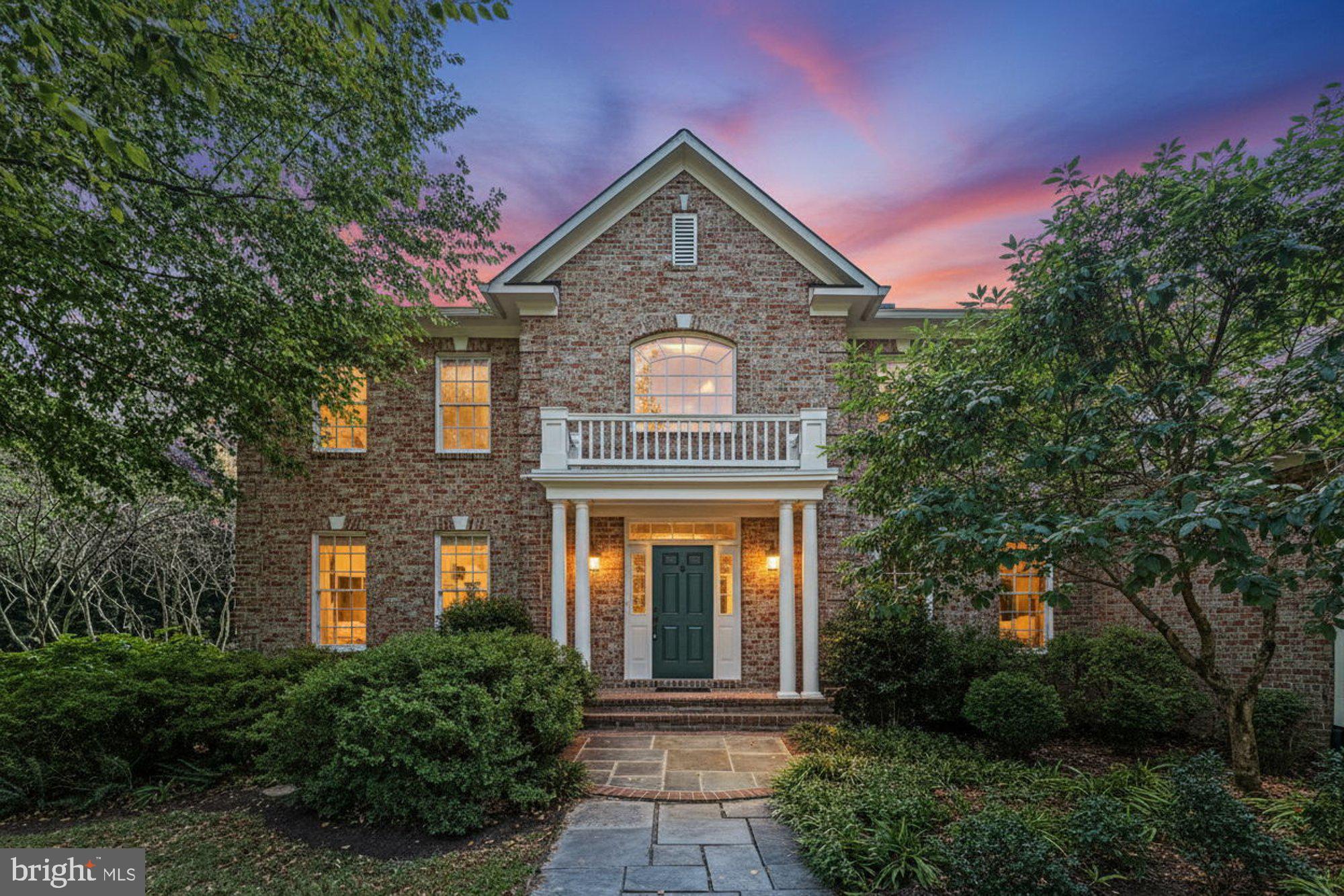 HUNTING HILLS - Residential