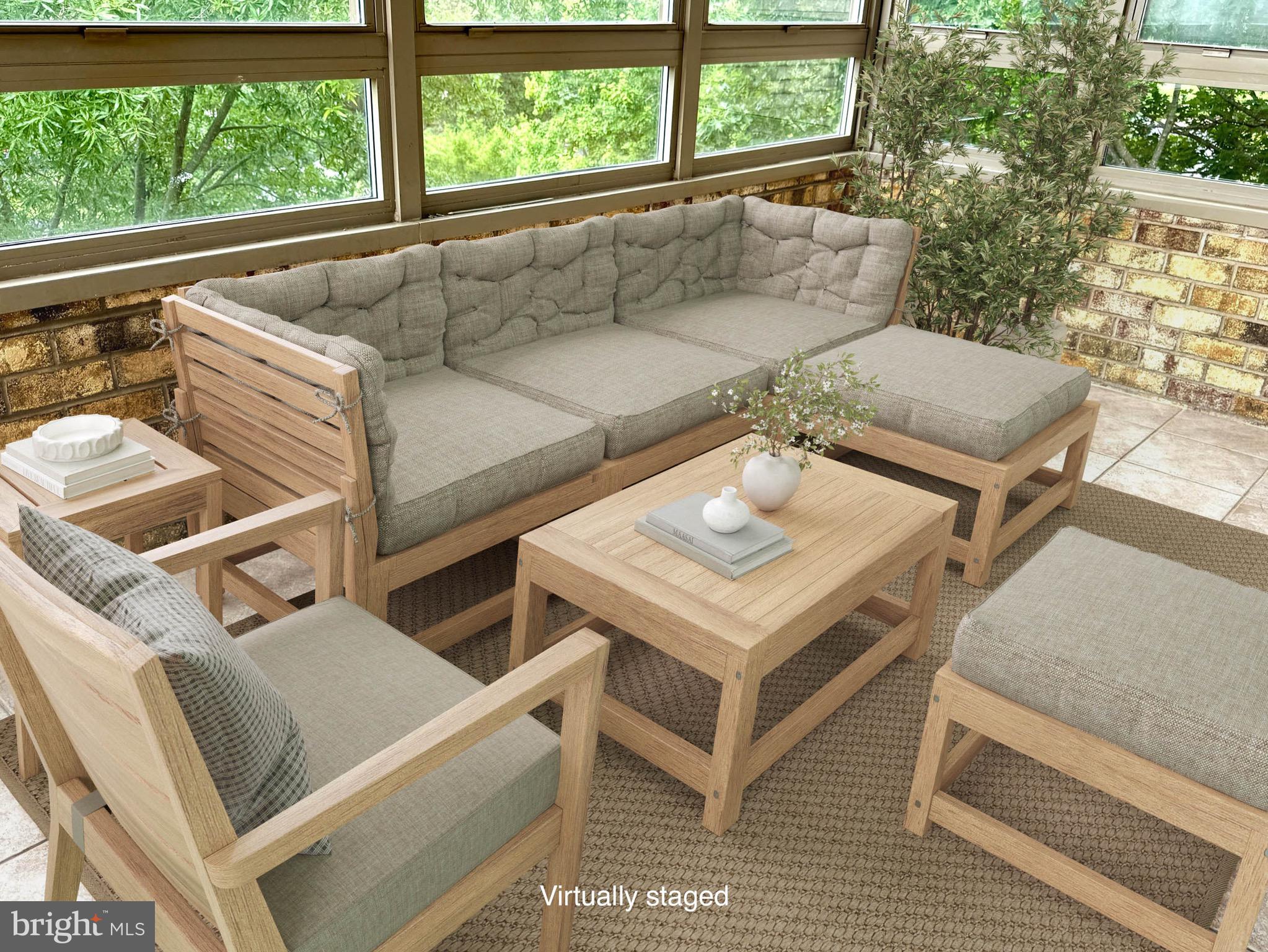 LANSDOWNE WOODS LEISURE WORLD - Residential