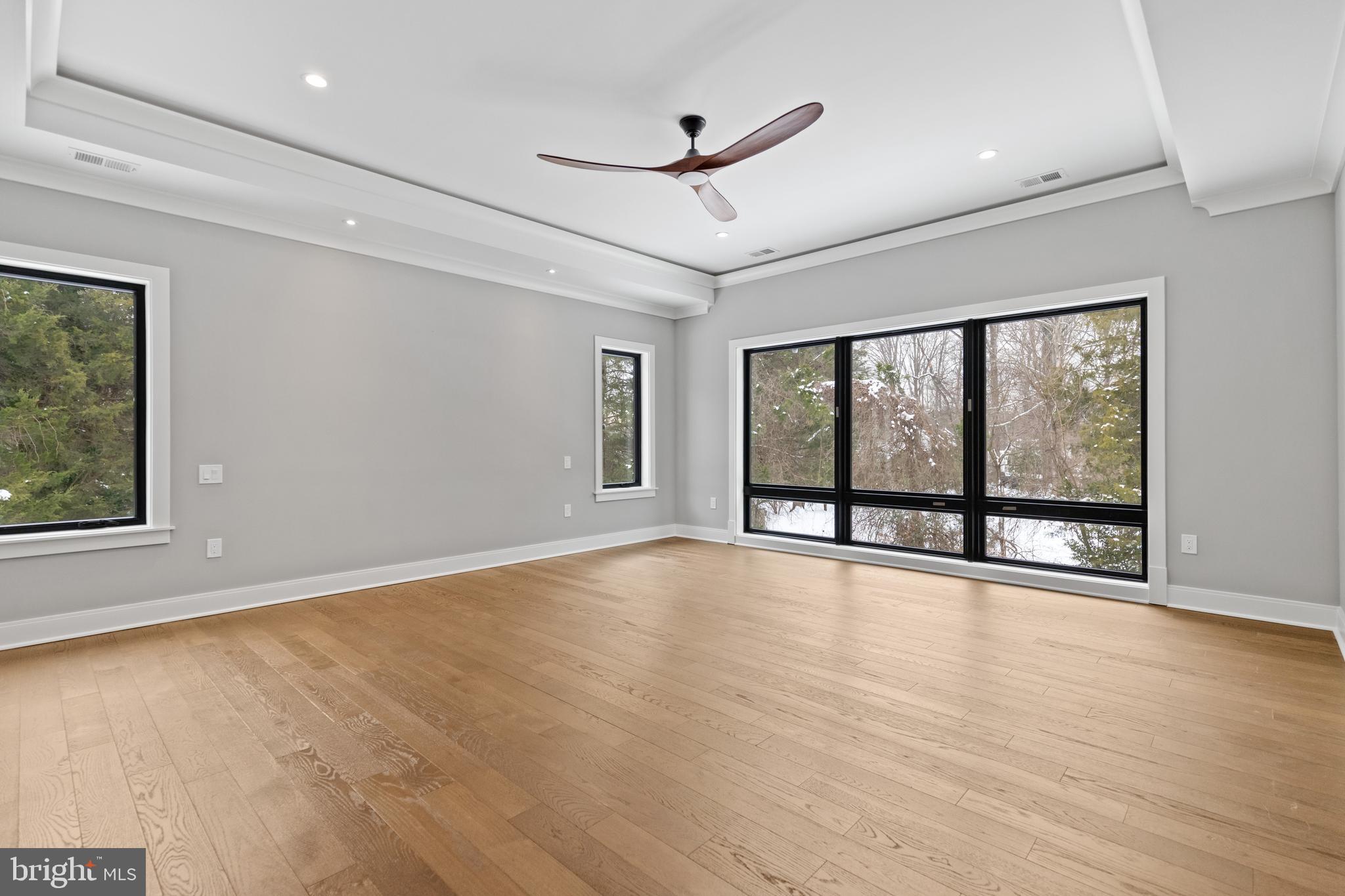 FORESTVILLE - Residential