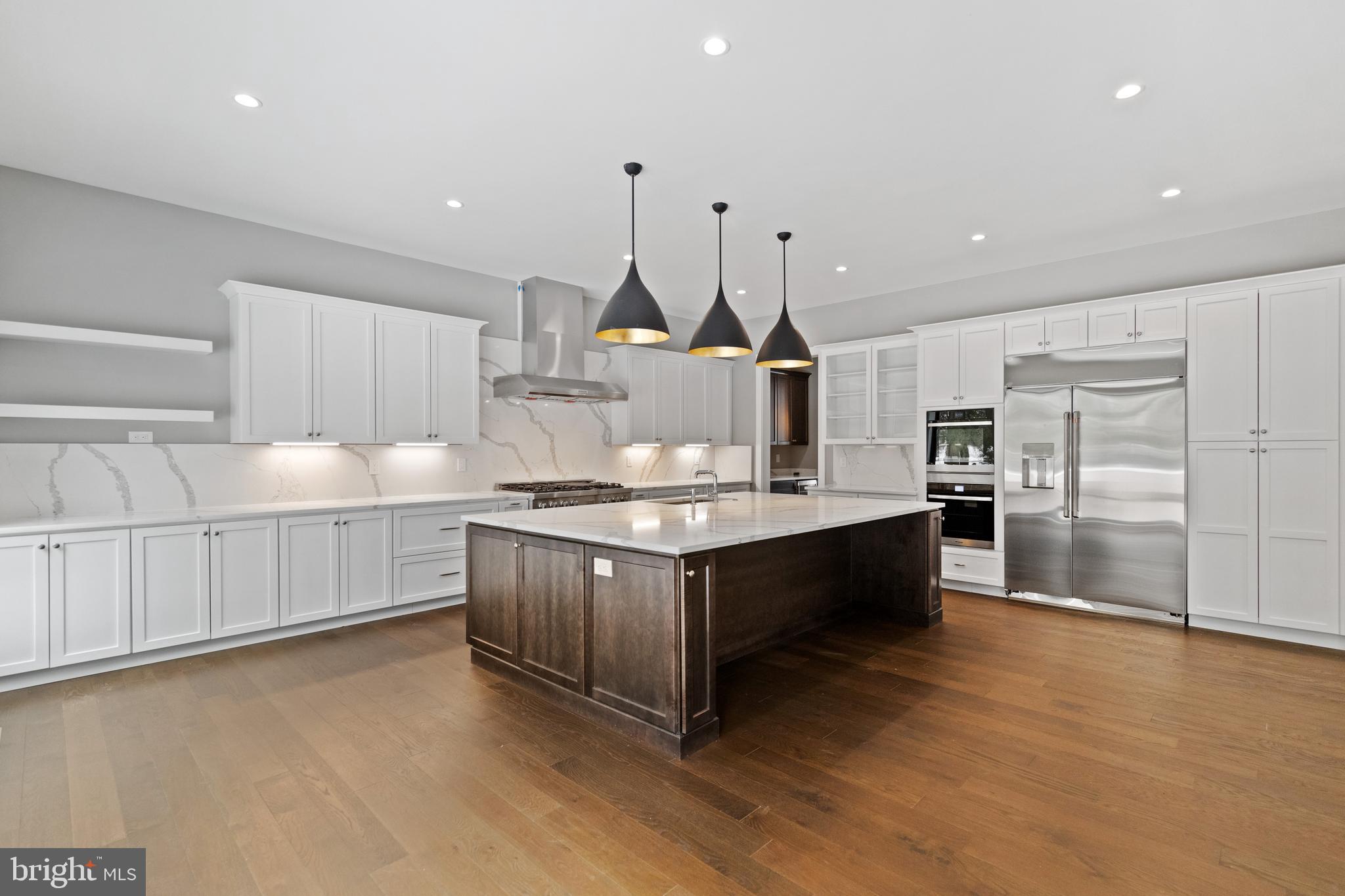 FORESTVILLE - Residential