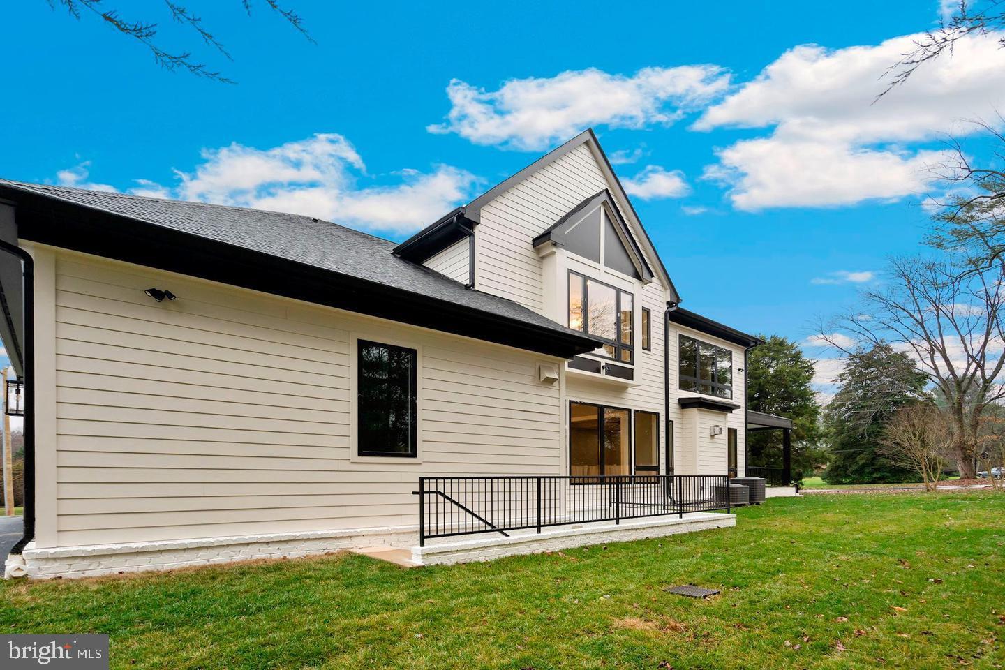 FORESTVILLE - Residential