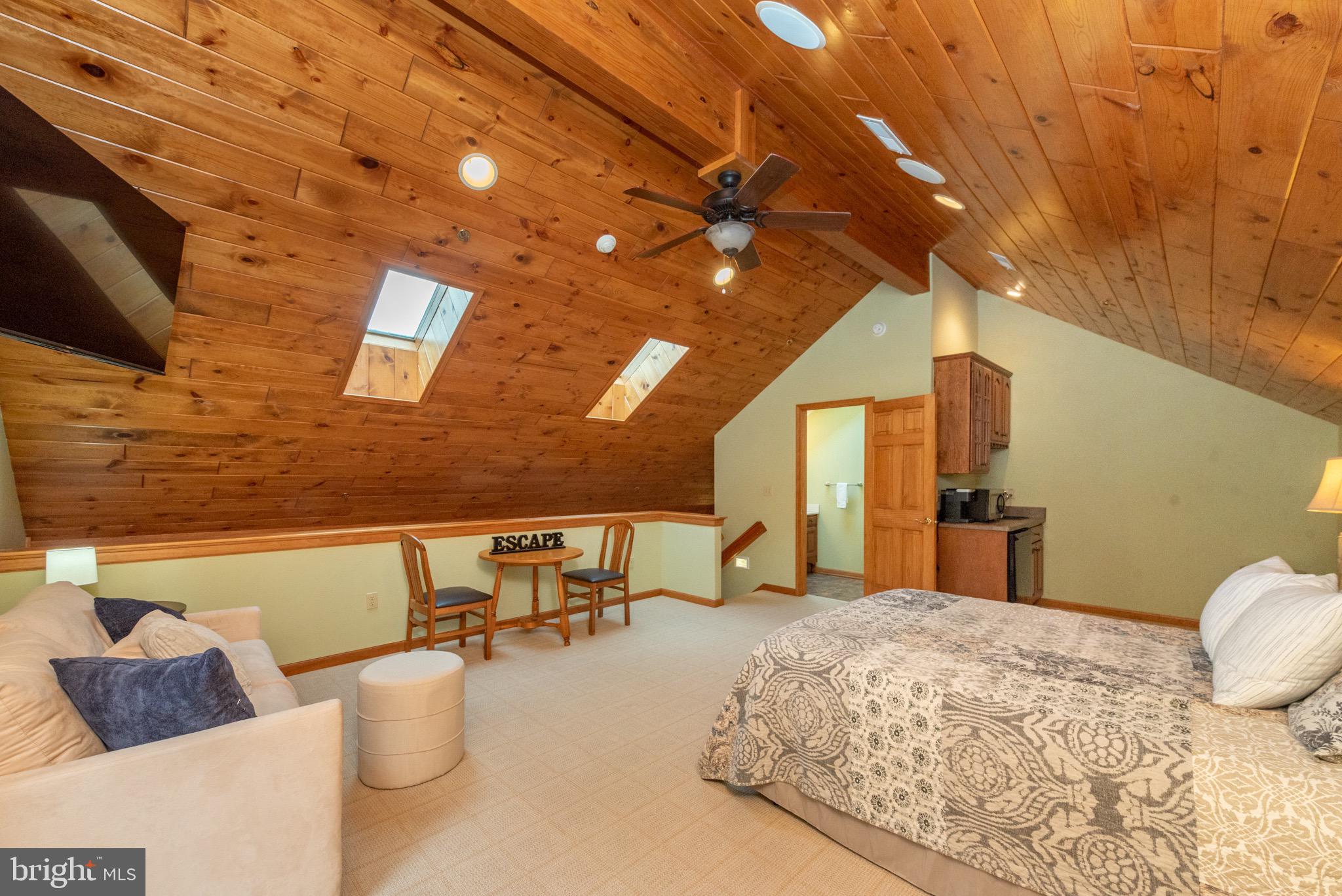 DEEP CREEK HIGHLANDS - Residential