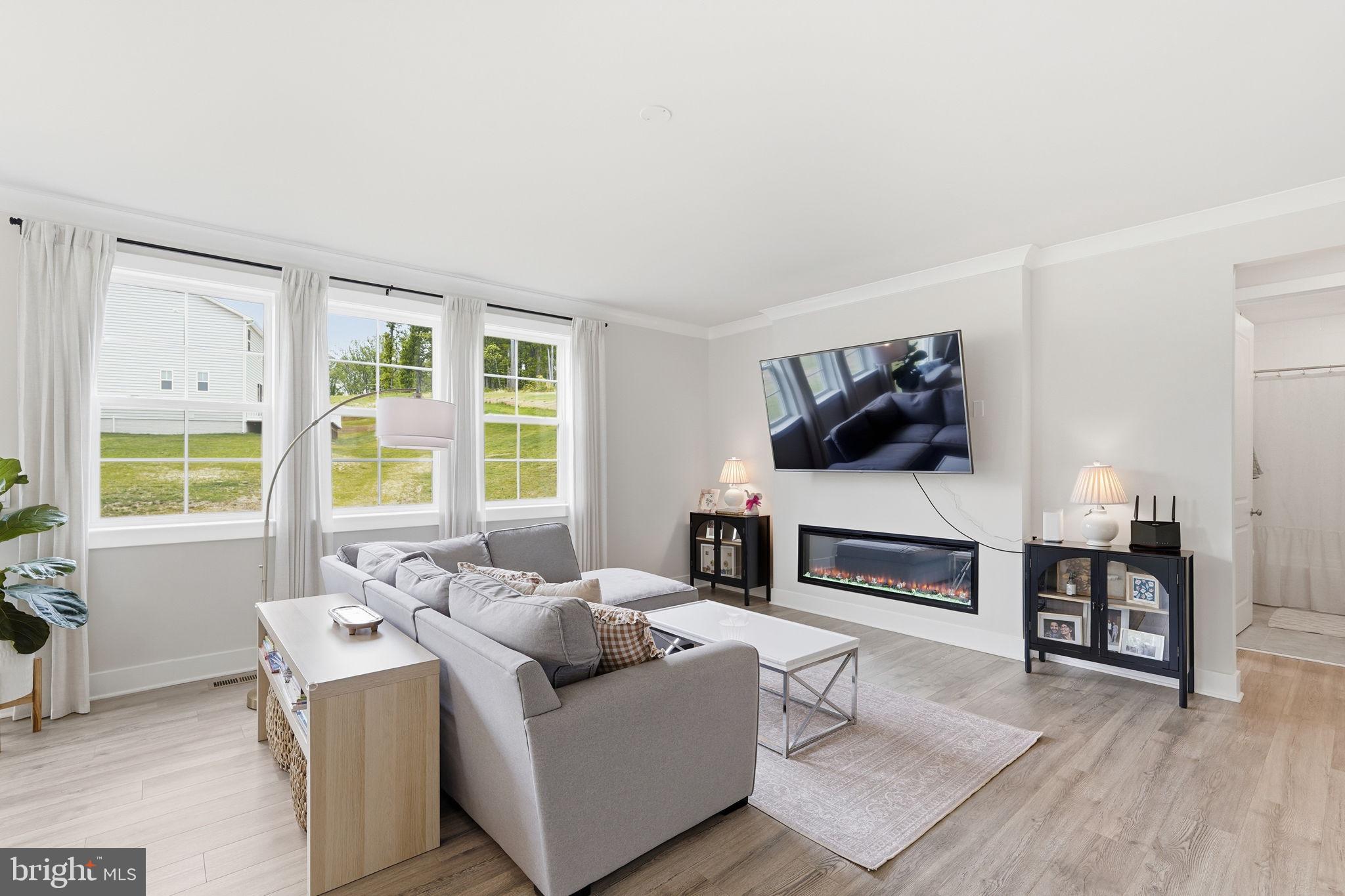 WOODED RUN ESTATES - Residential