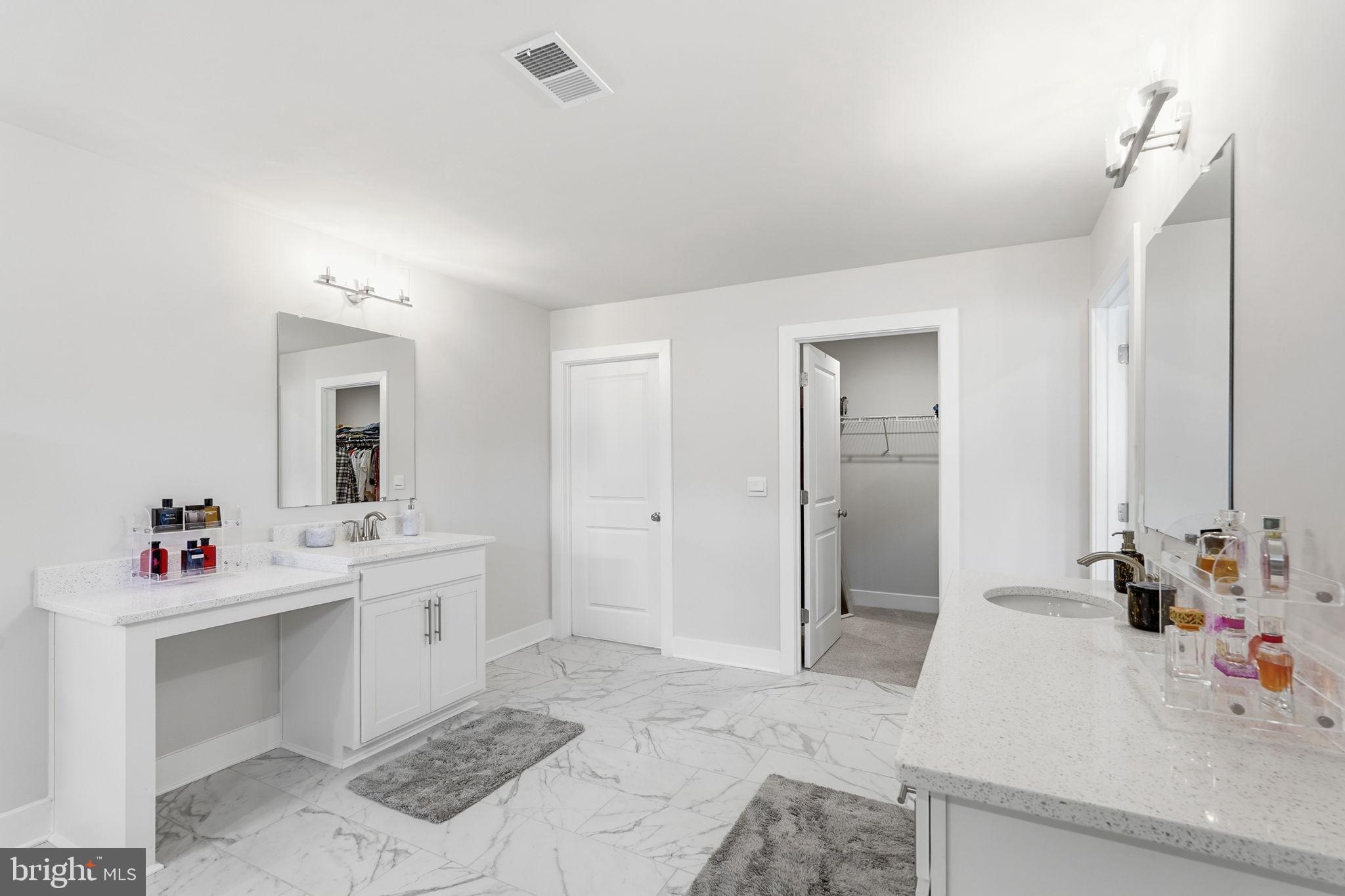 WOODED RUN ESTATES - Residential