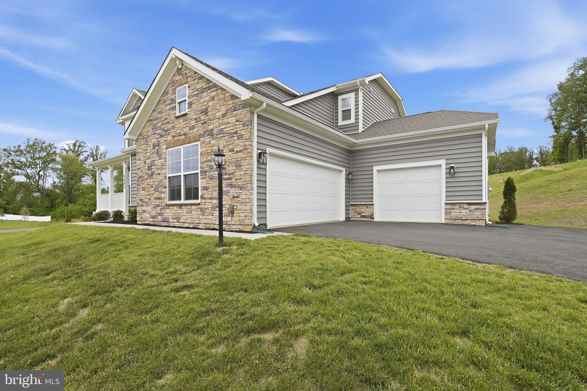 WOODED RUN ESTATES - Residential