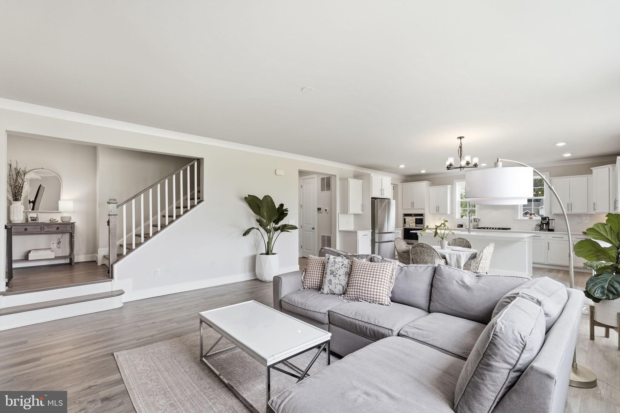 WOODED RUN ESTATES - Residential