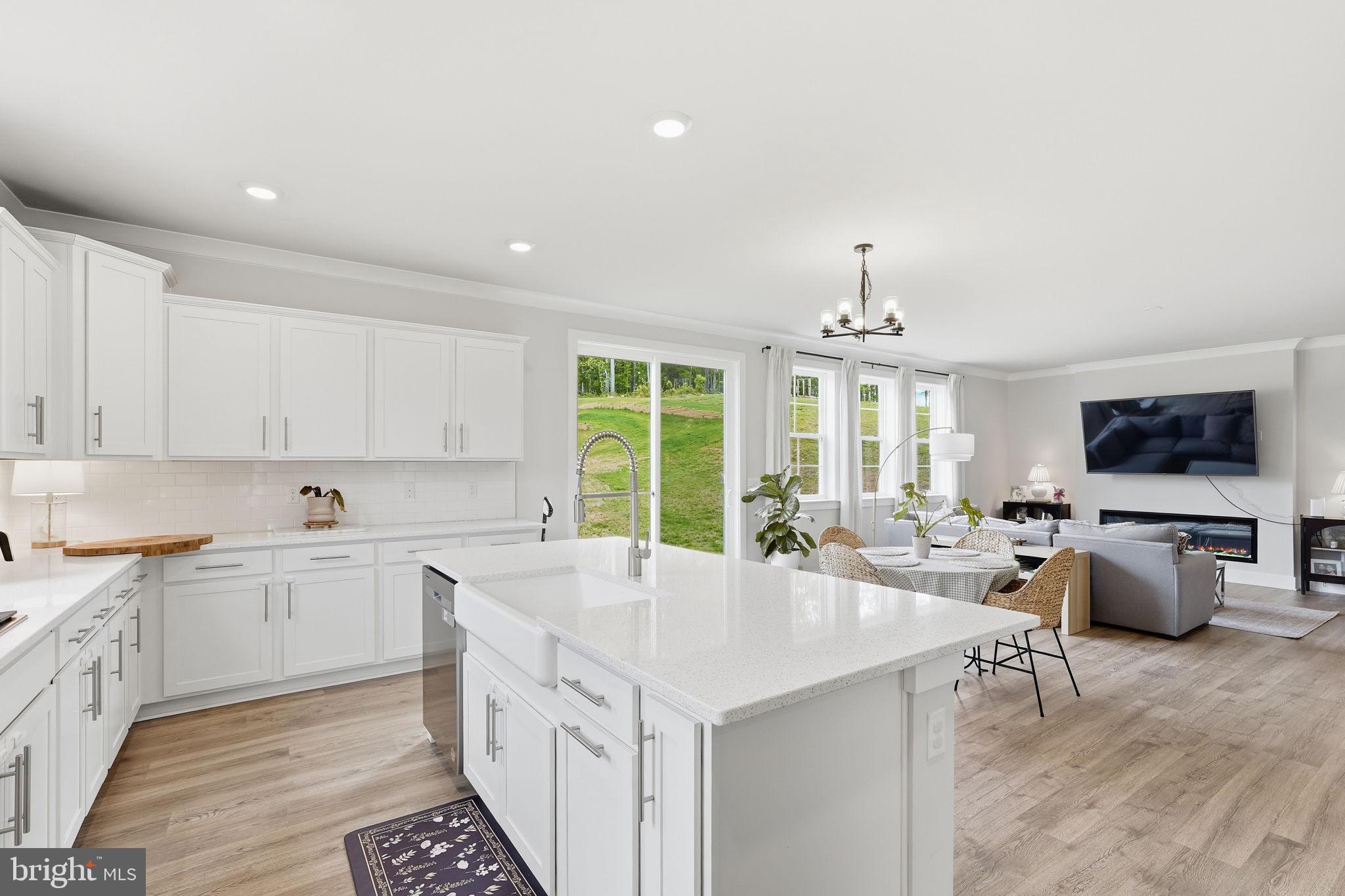 WOODED RUN ESTATES - Residential