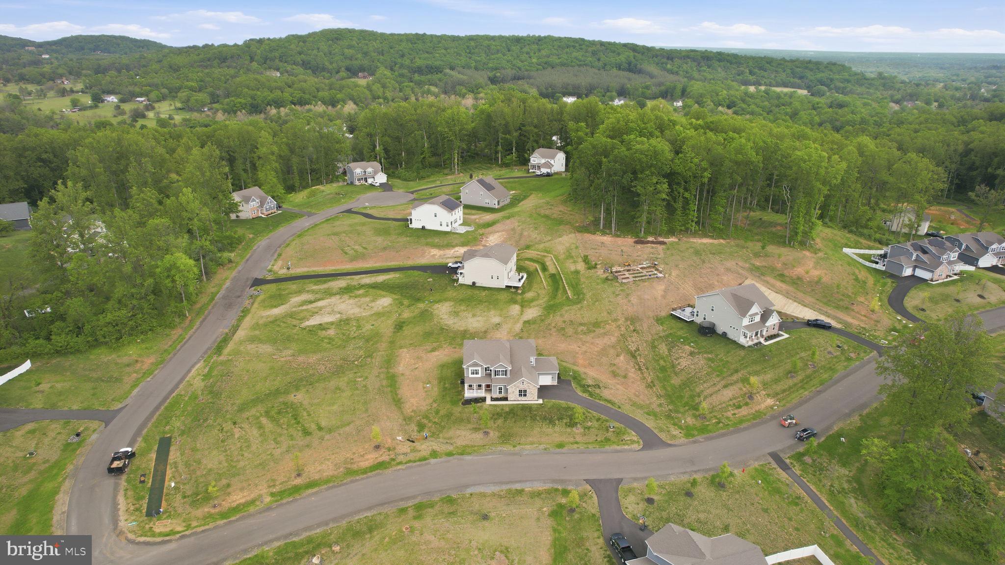 WOODED RUN ESTATES - Residential