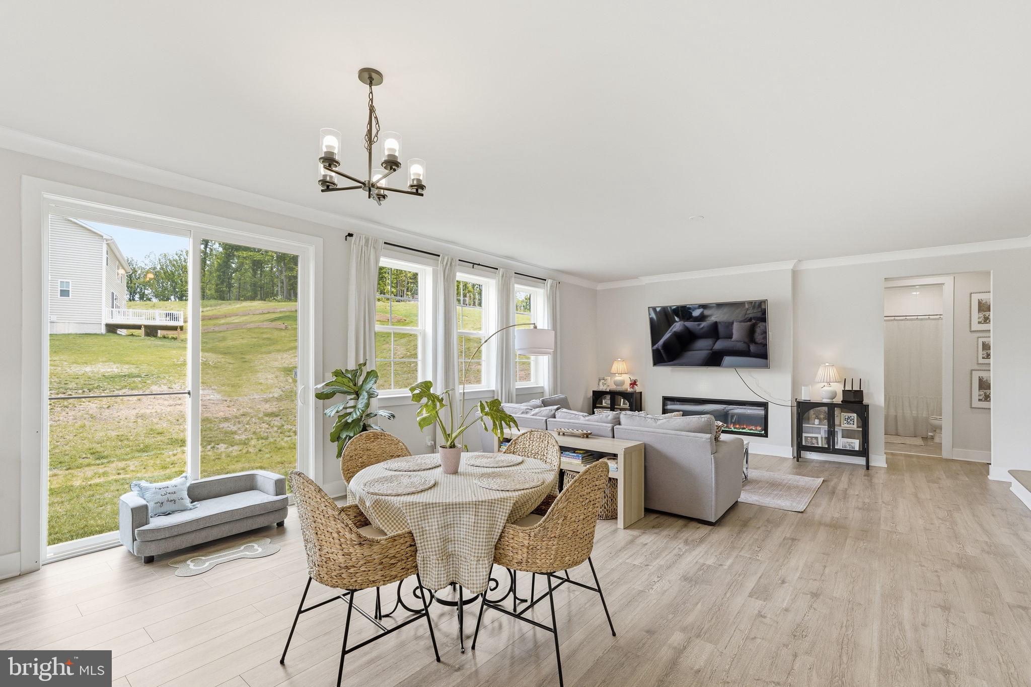 WOODED RUN ESTATES - Residential