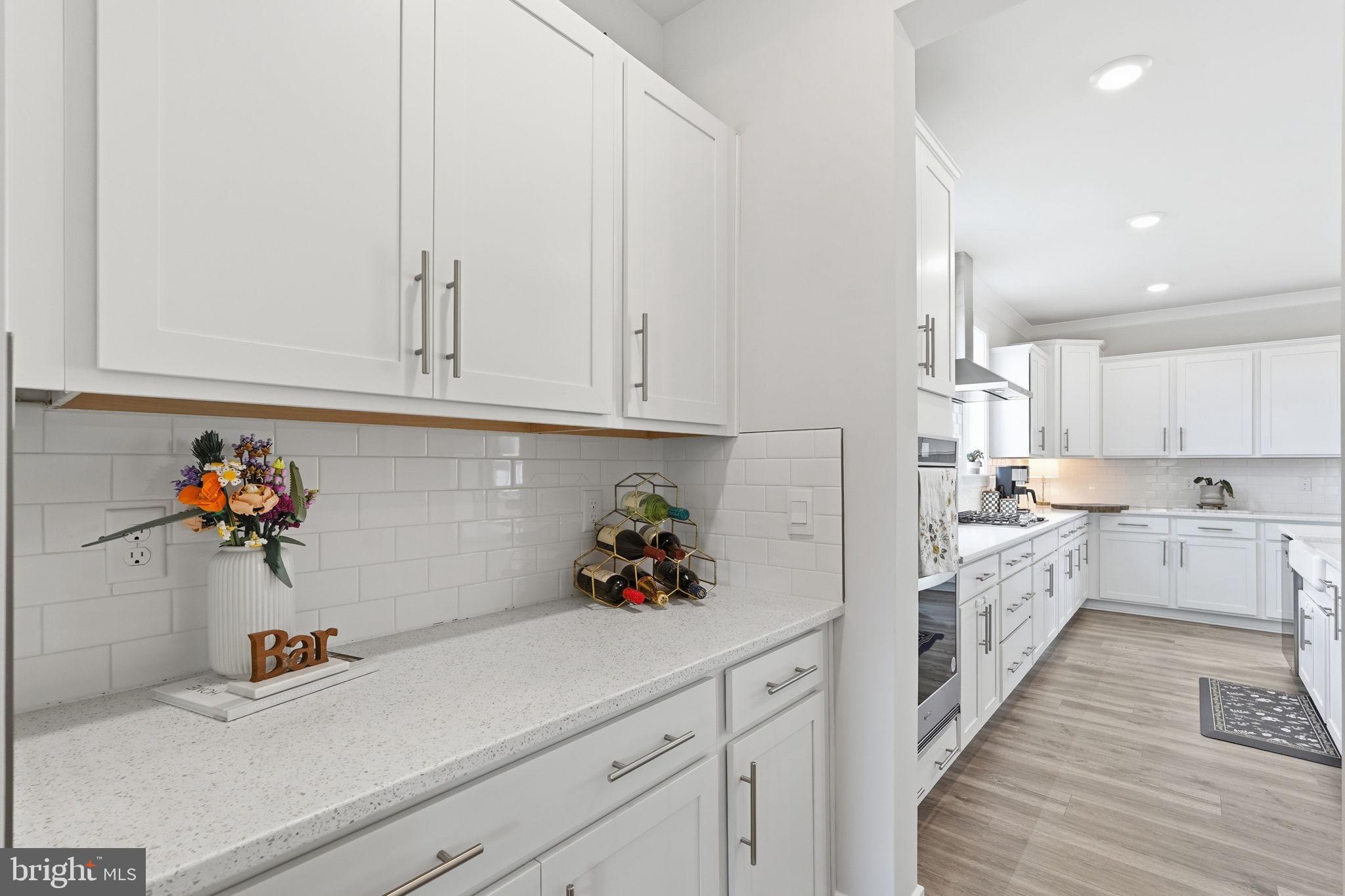 WOODED RUN ESTATES - Residential