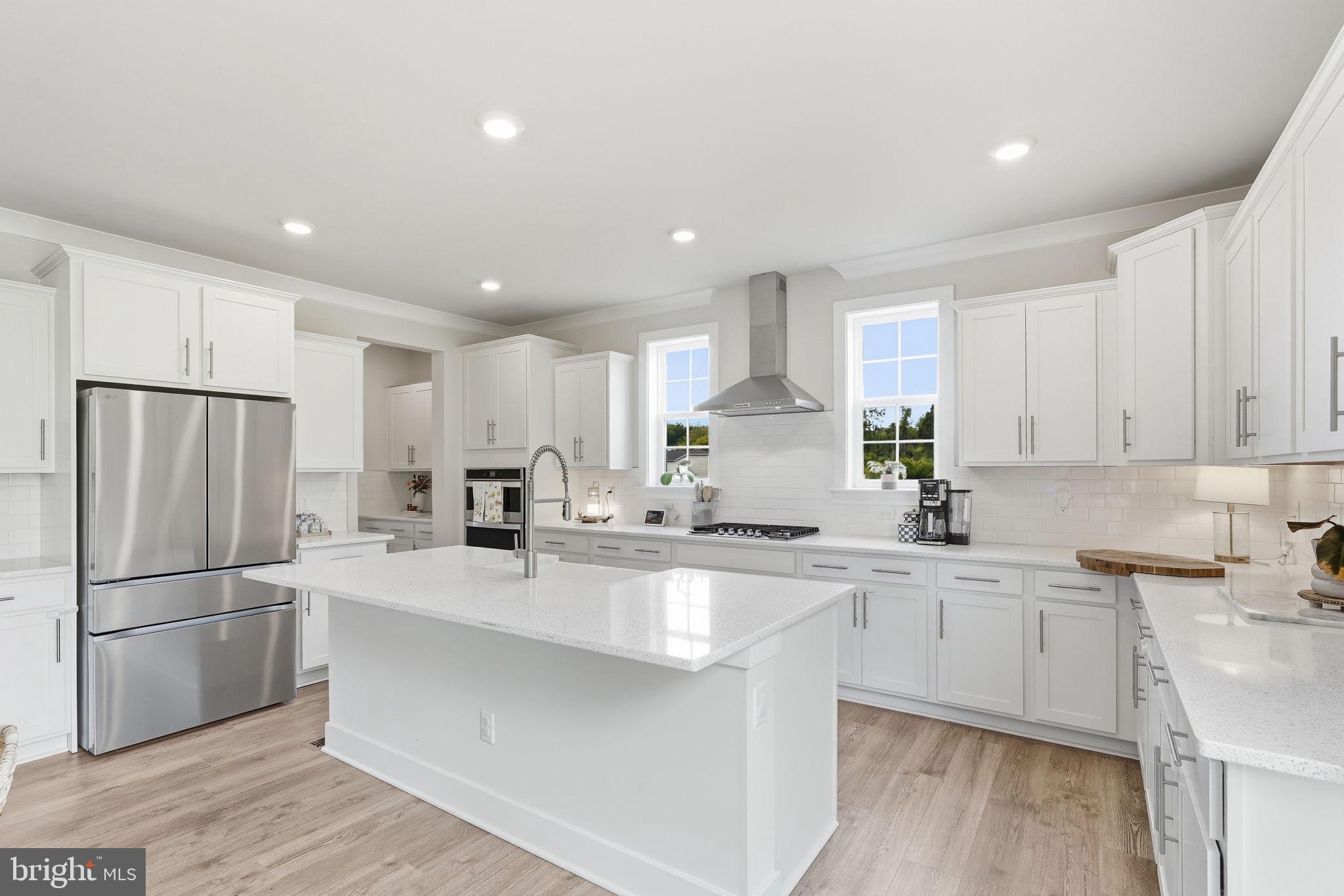 WOODED RUN ESTATES - Residential