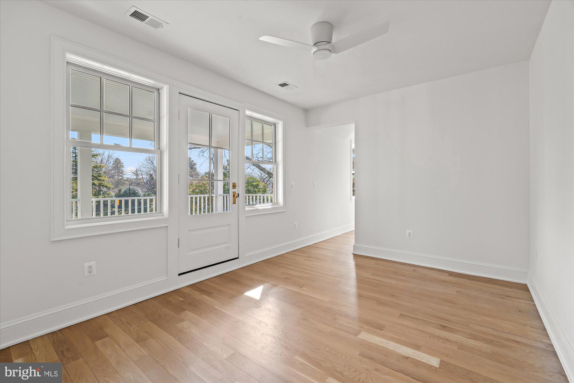 ARLINGTON - Residential