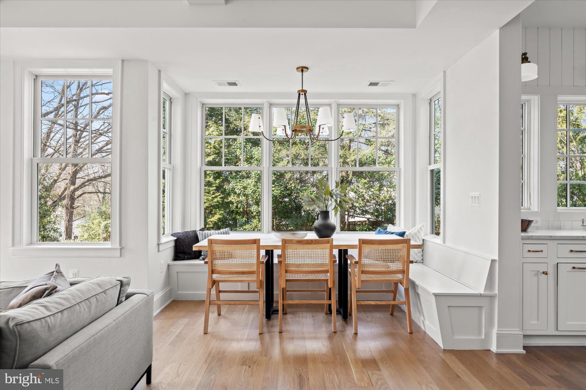 ARLINGTON - Residential