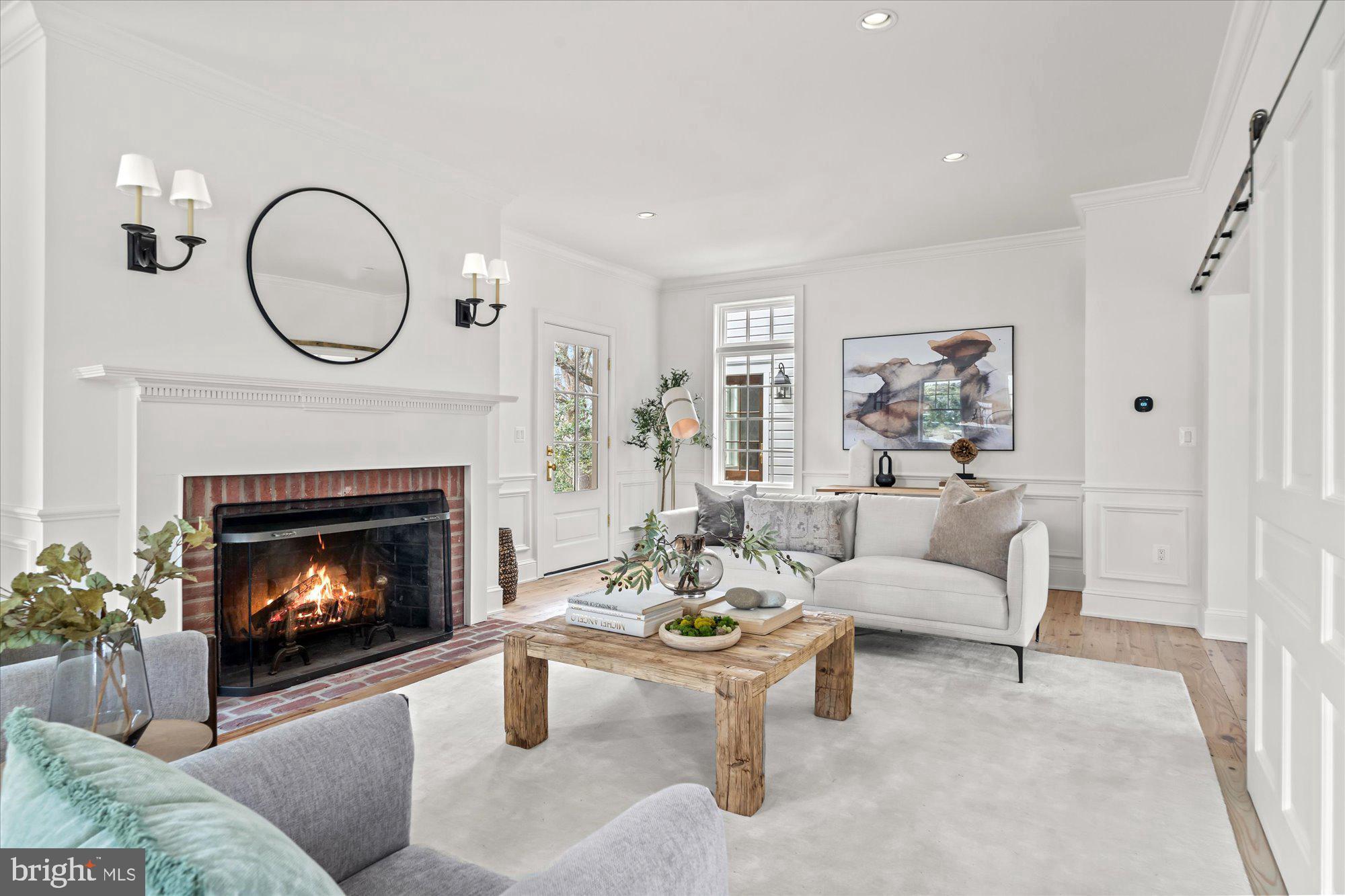 ARLINGTON - Residential