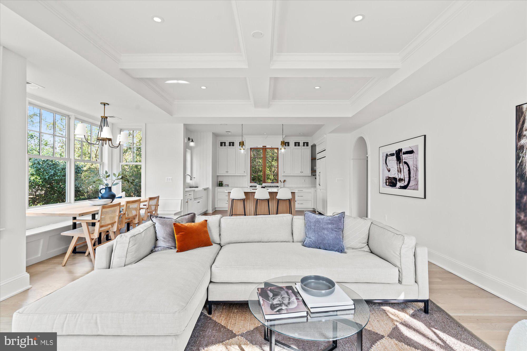 ARLINGTON - Residential
