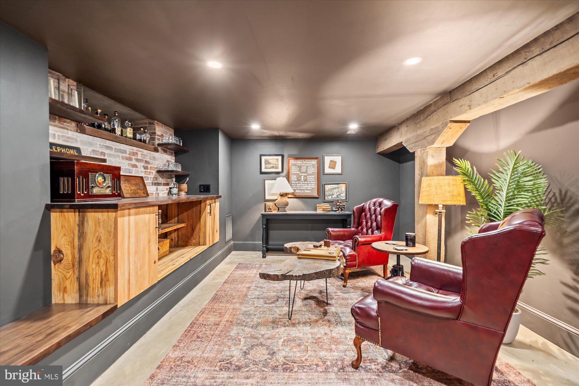 ARLINGTON - Residential