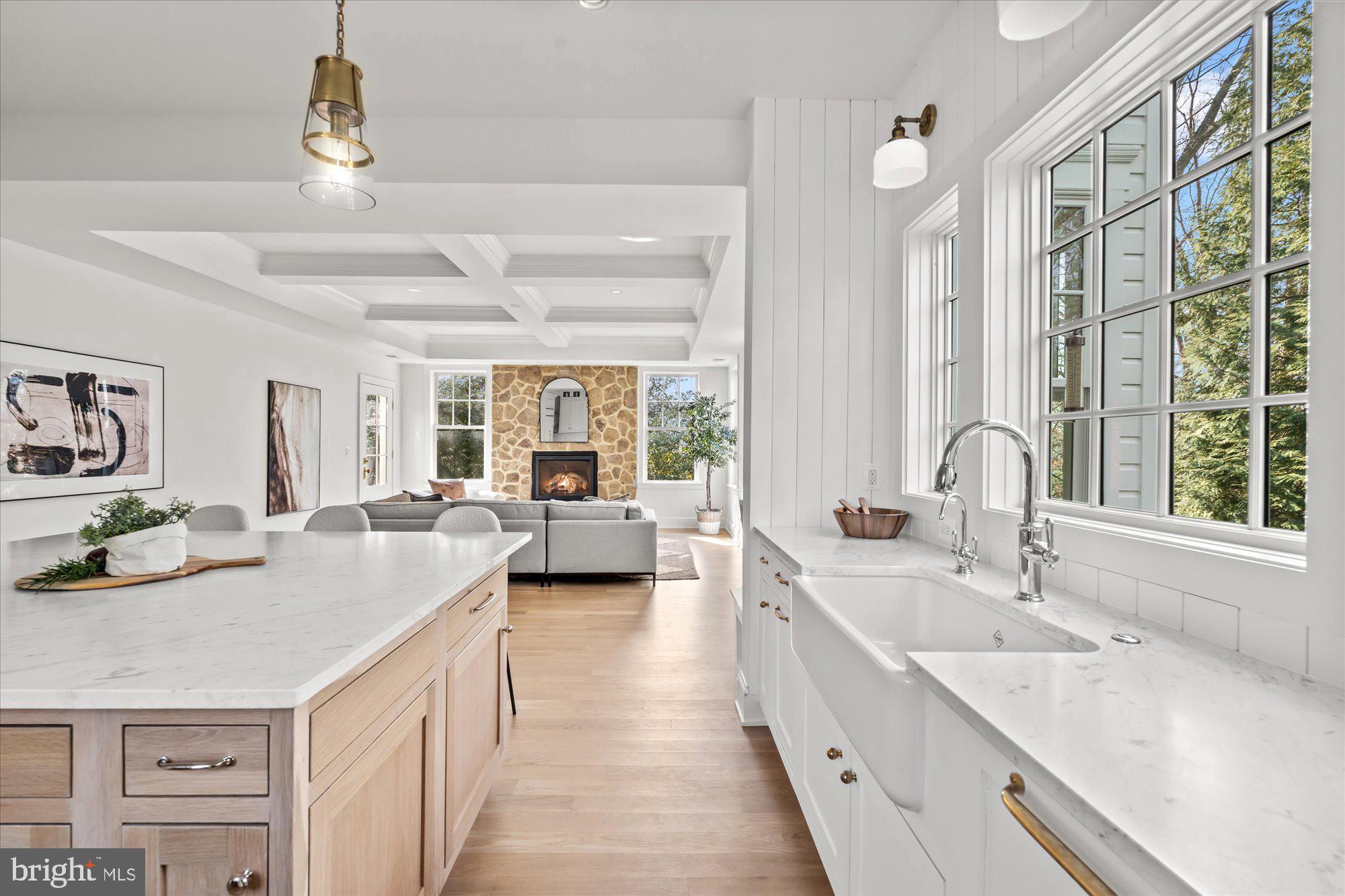 ARLINGTON - Residential