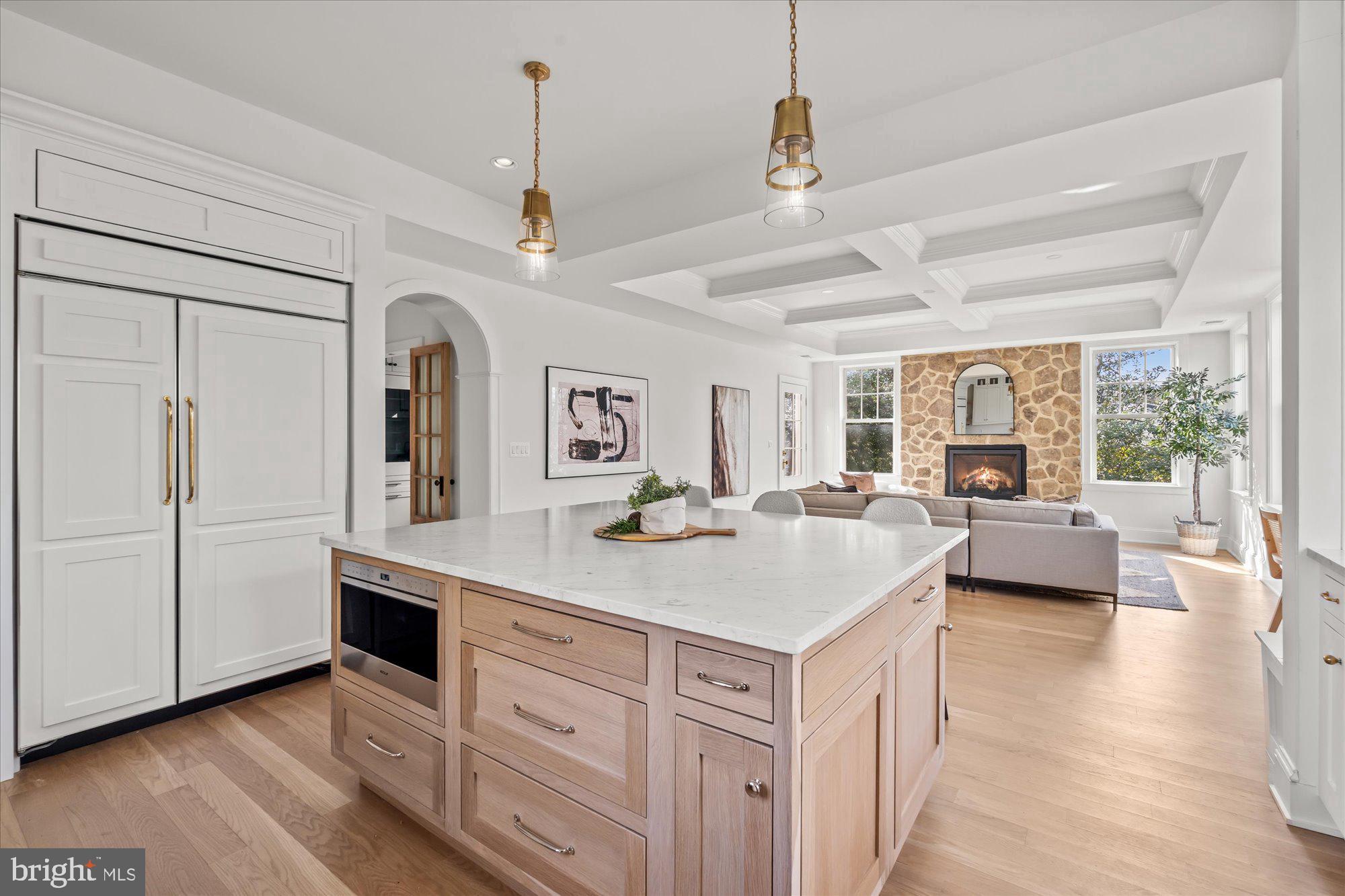 ARLINGTON - Residential