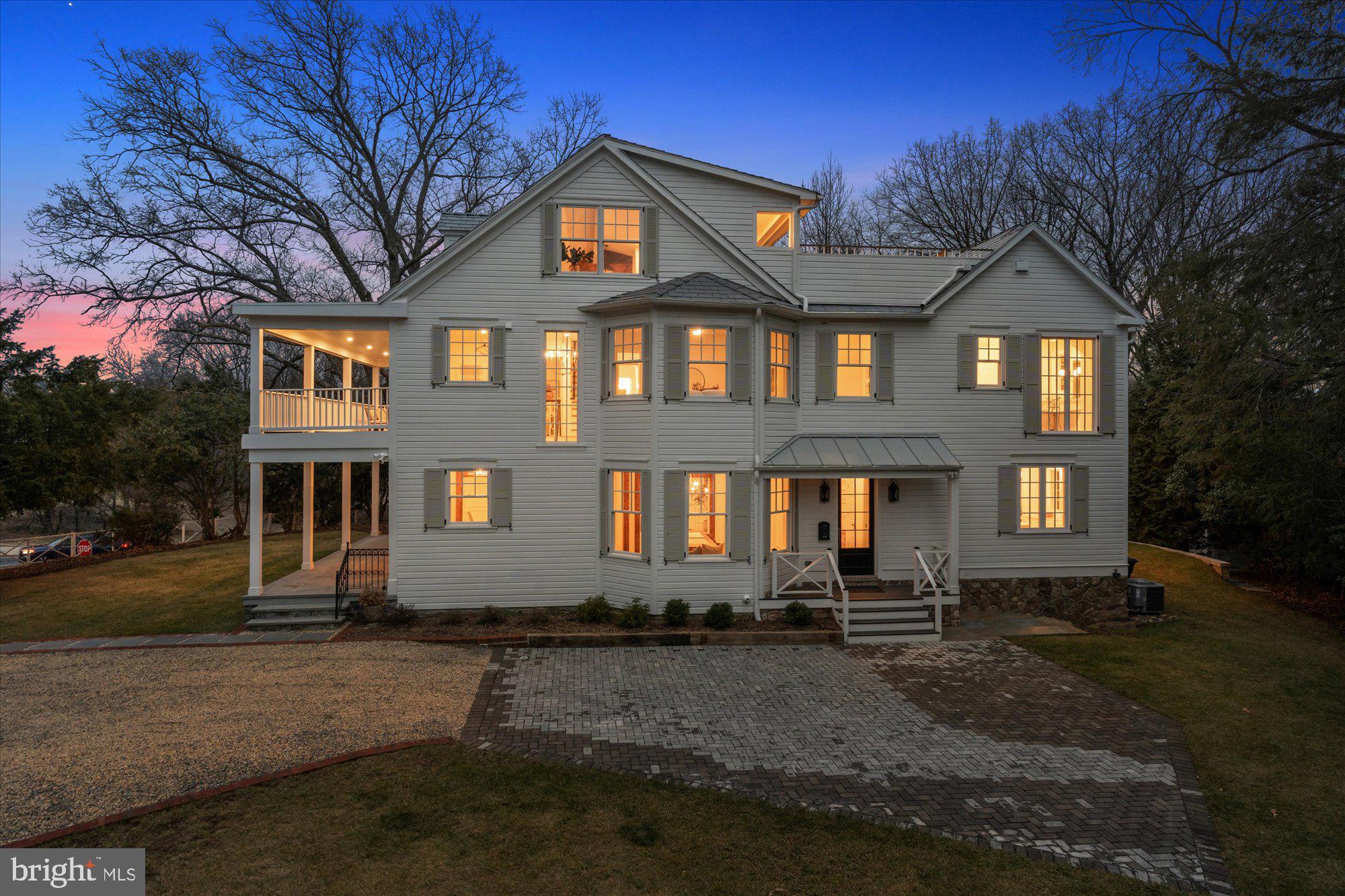 ARLINGTON - Residential