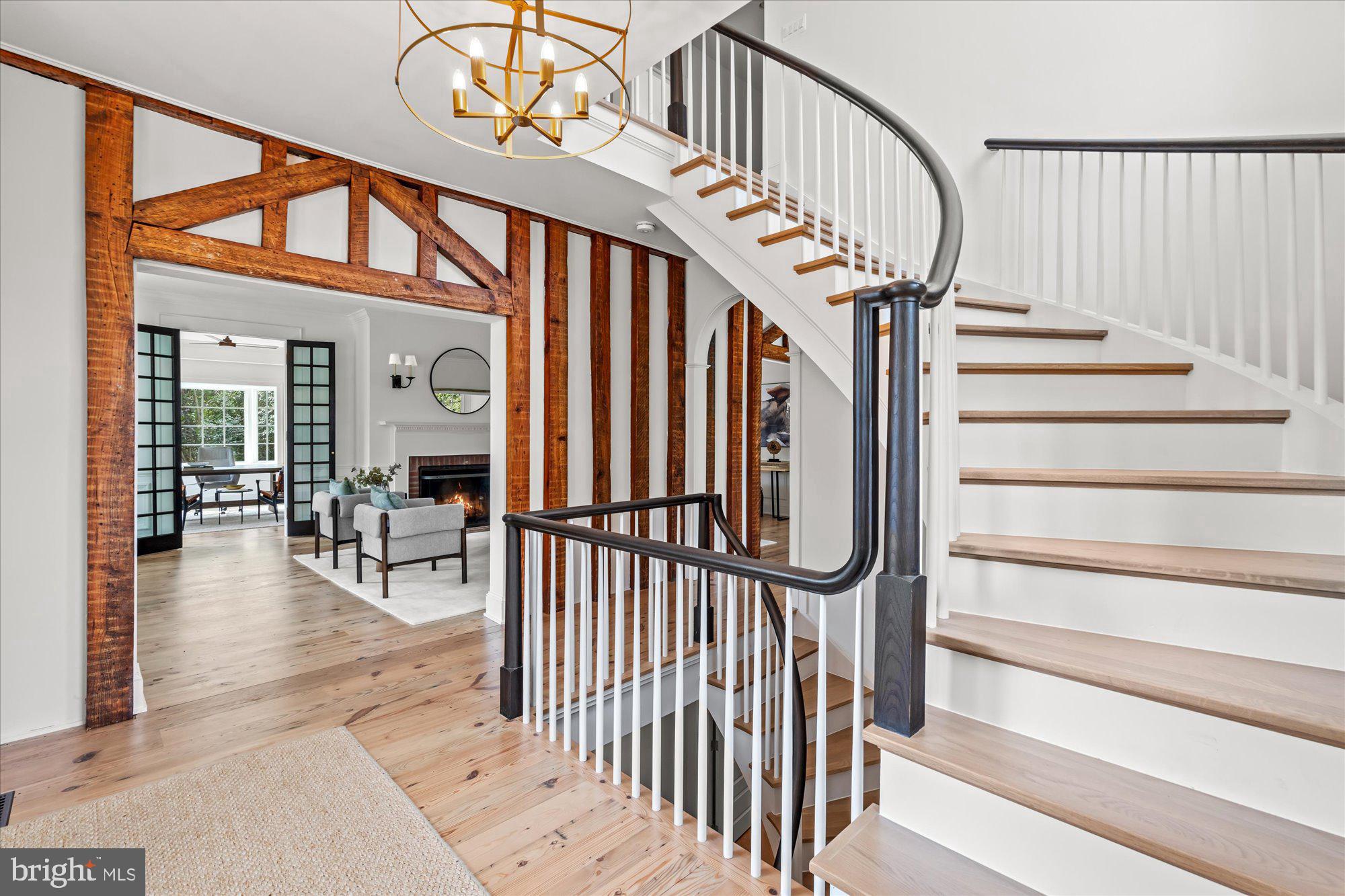 ARLINGTON - Residential