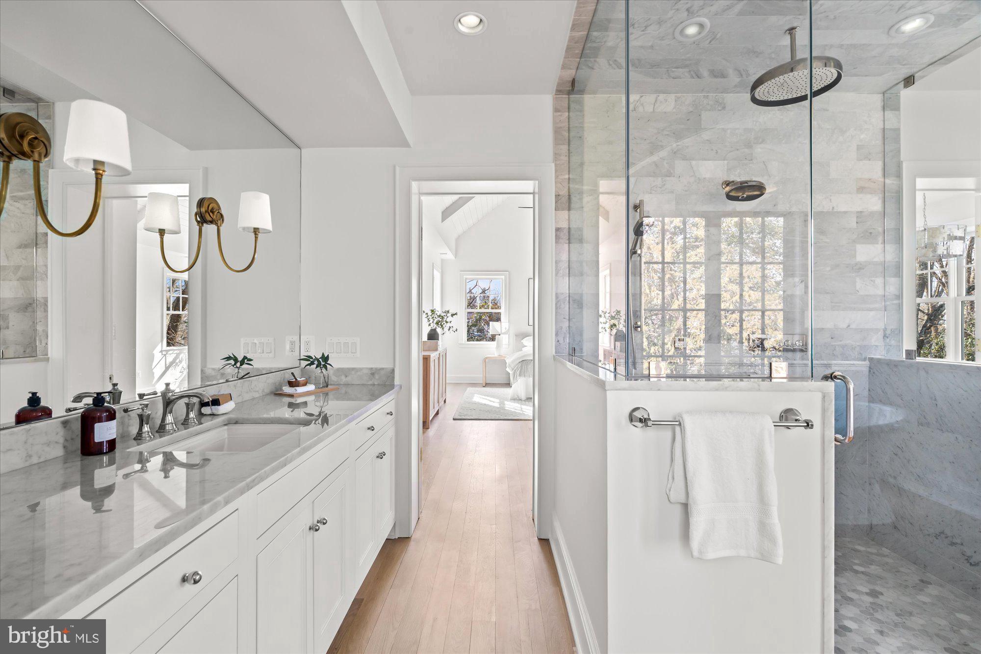 ARLINGTON - Residential