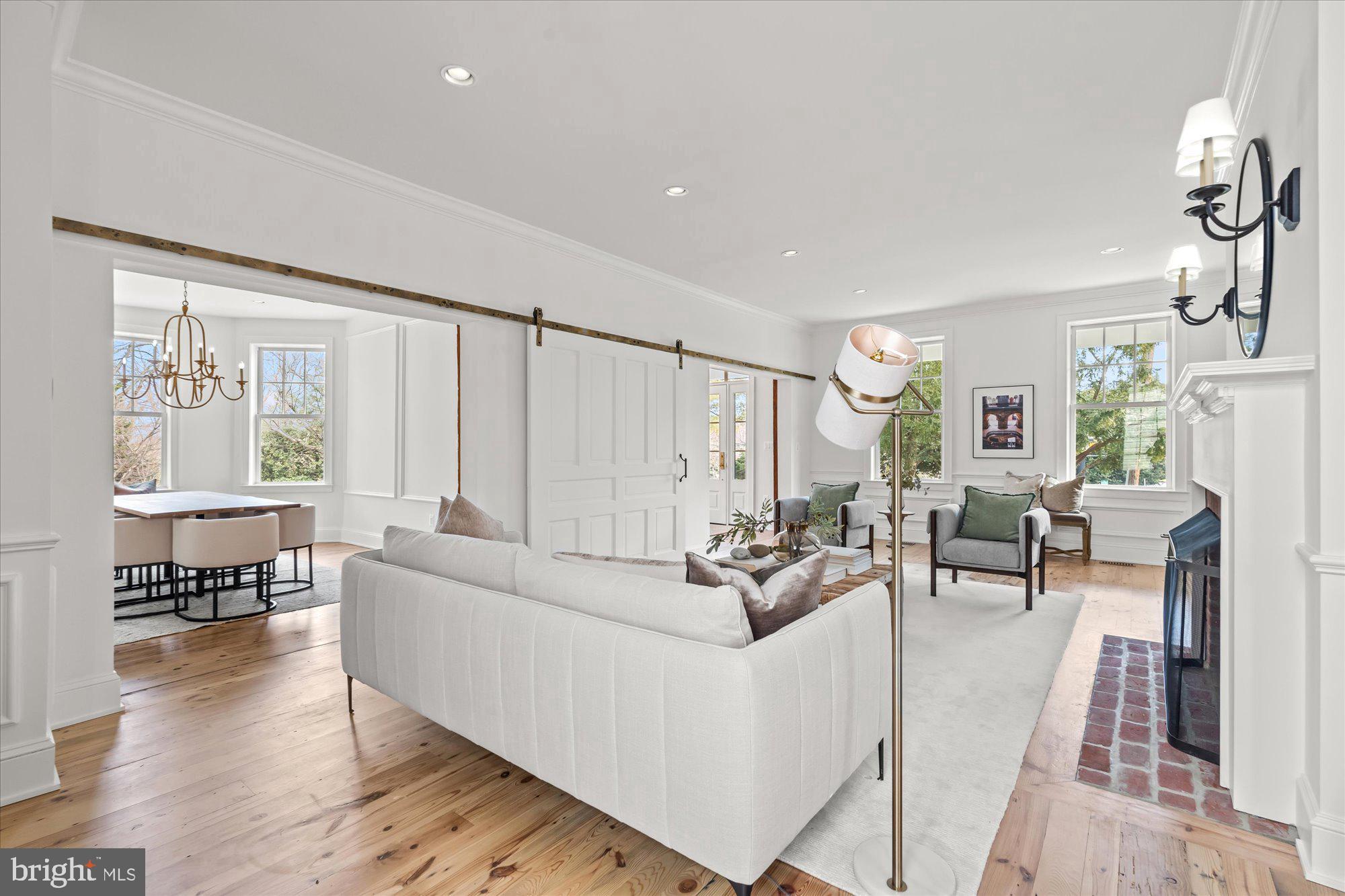 ARLINGTON - Residential