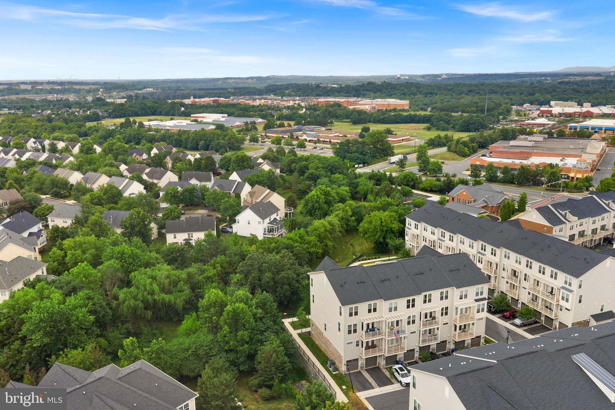 POTOMAC STATION MARKETPLACE - Residential