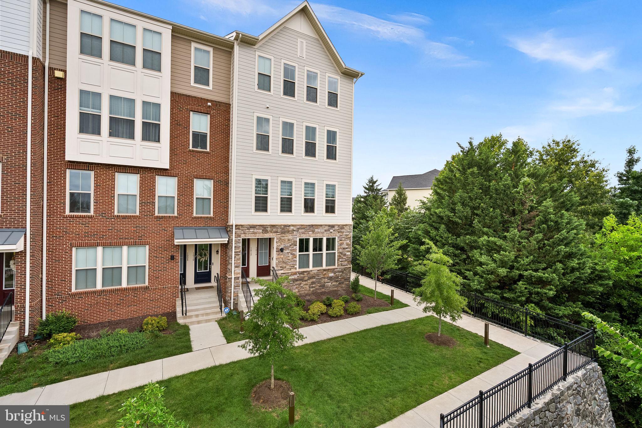 POTOMAC STATION MARKETPLACE - Residential