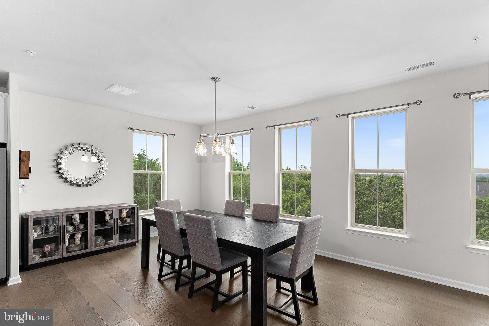 POTOMAC STATION MARKETPLACE - Residential
