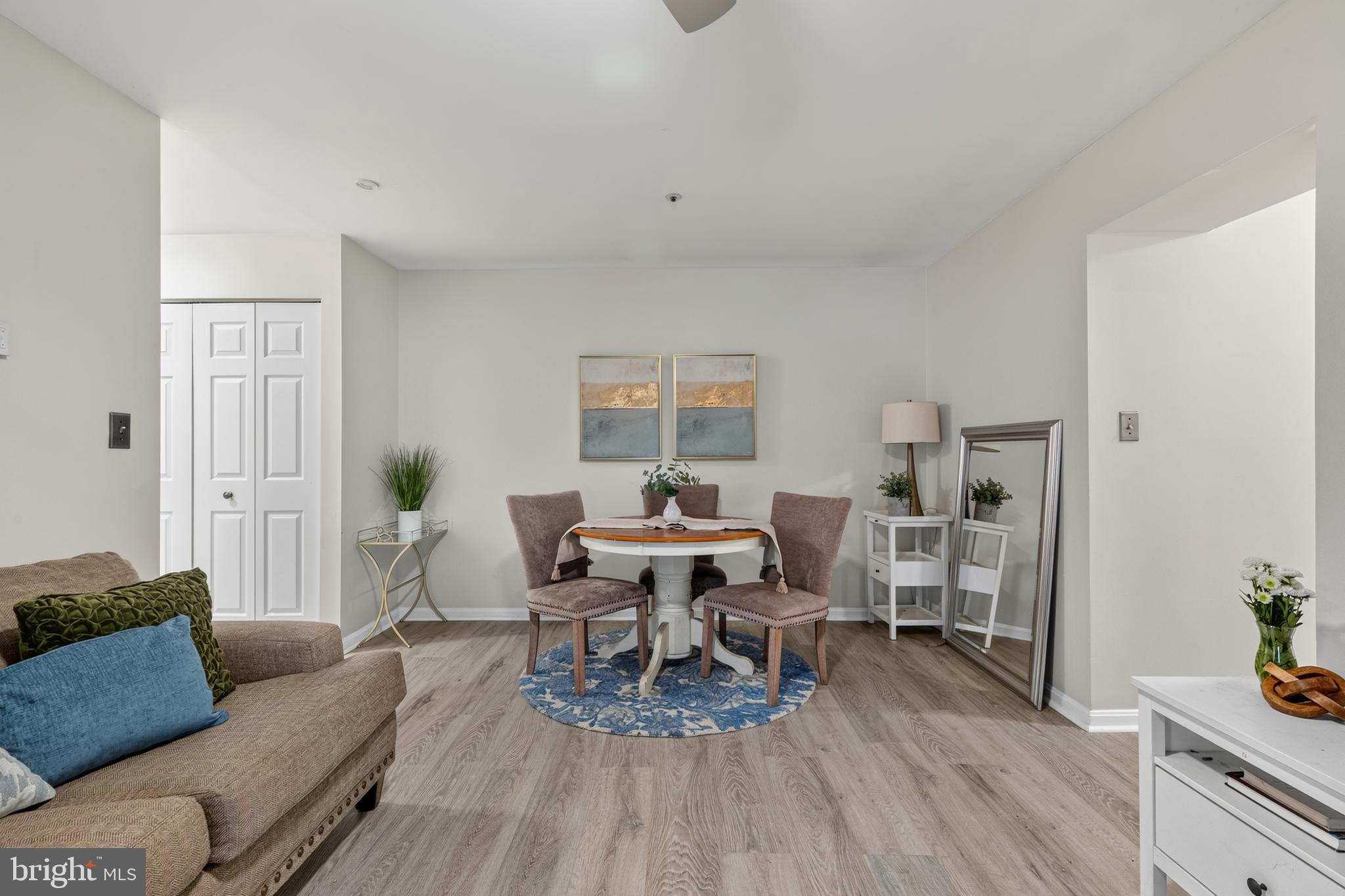 VILLAGE OF MONTGOMERY RUN - Residential