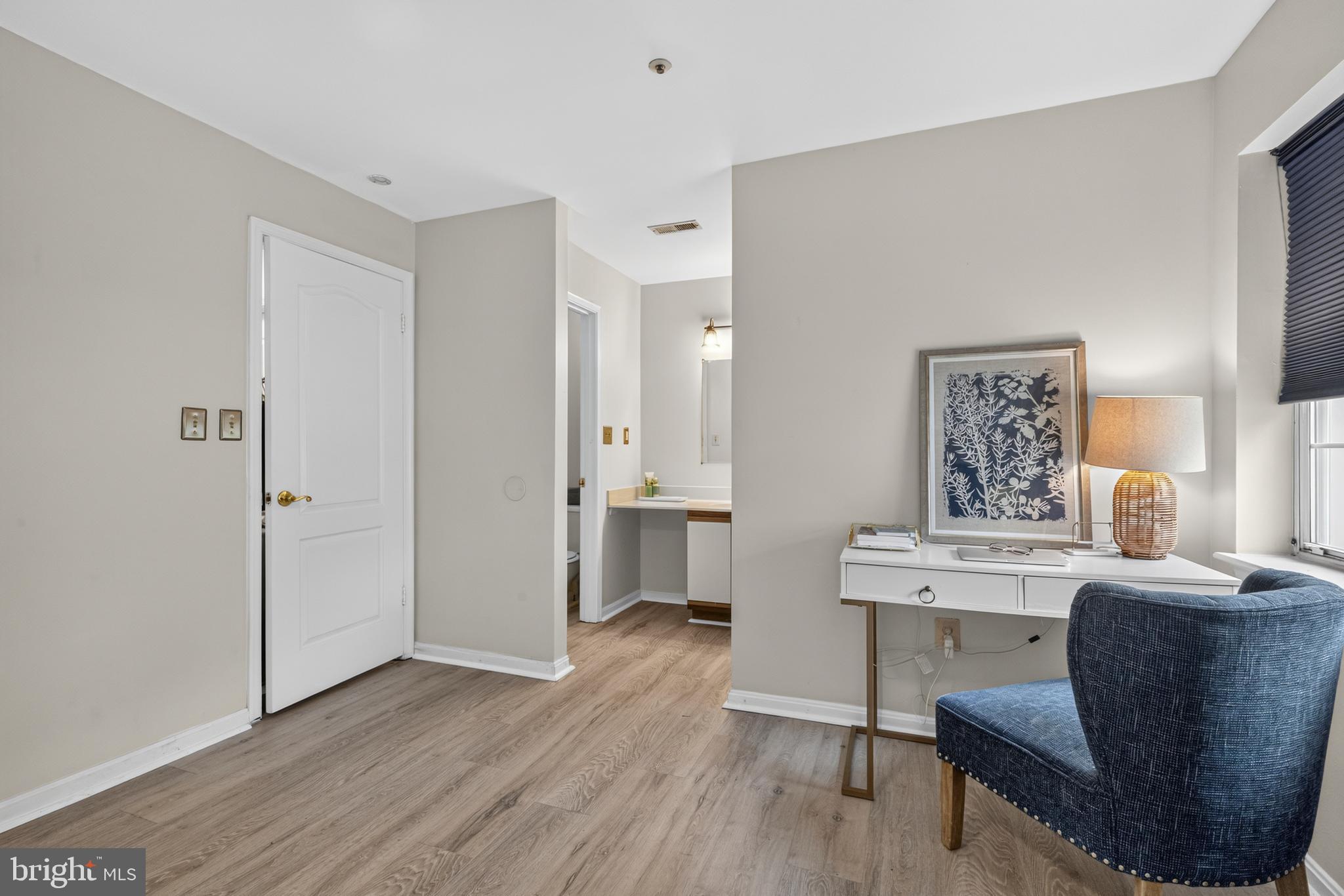 VILLAGE OF MONTGOMERY RUN - Residential