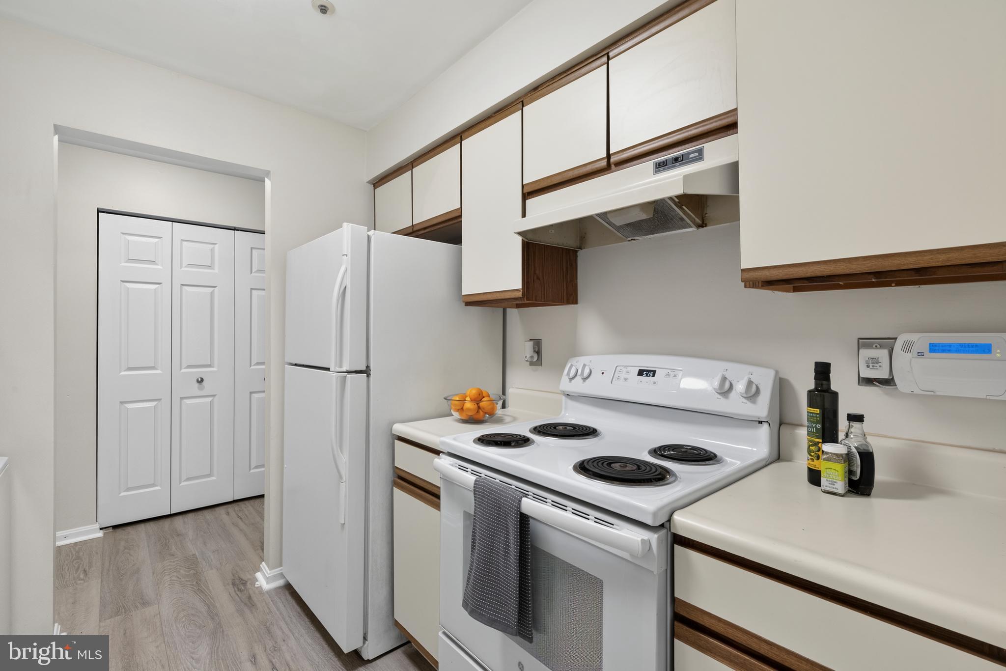VILLAGE OF MONTGOMERY RUN - Residential
